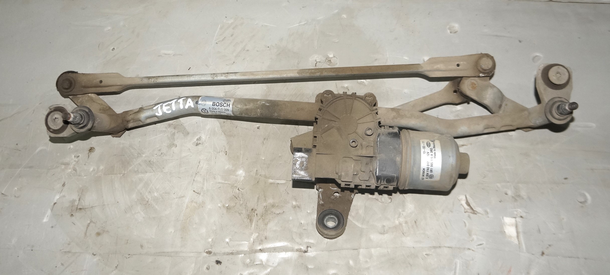 Трапеция стеклоочистителей с моторчиком vw jetta 6 17217153 (1)