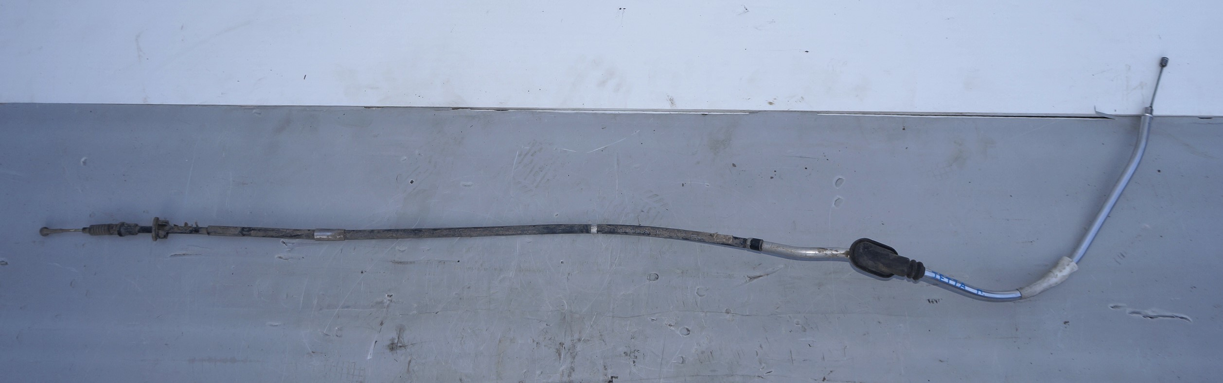 Трос ручника vw jetta 6 17217156 (1)
