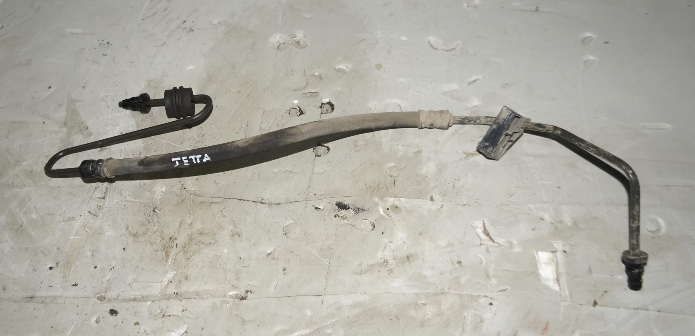Трубка сцепления vw jetta 6 17217157 (1)
