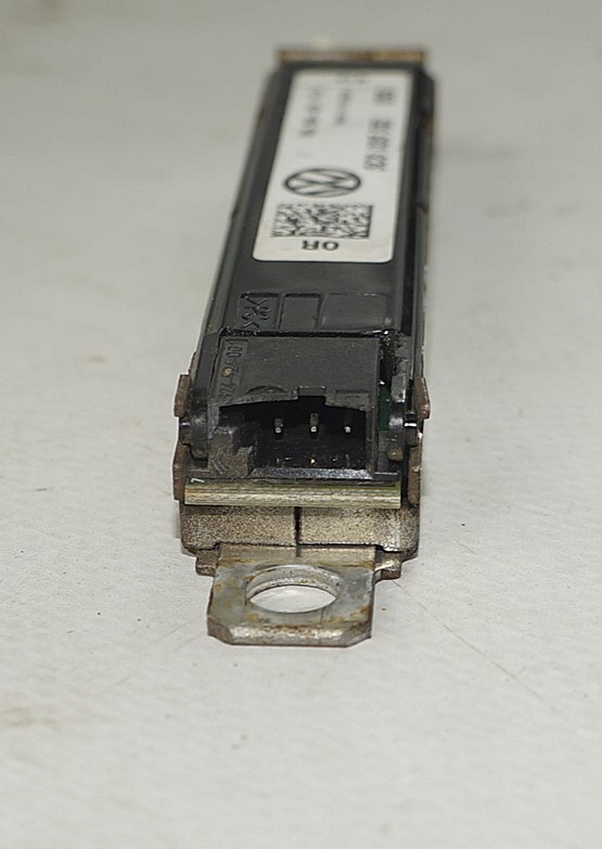Усилитель антенный vw jetta 6 17217169 (4)