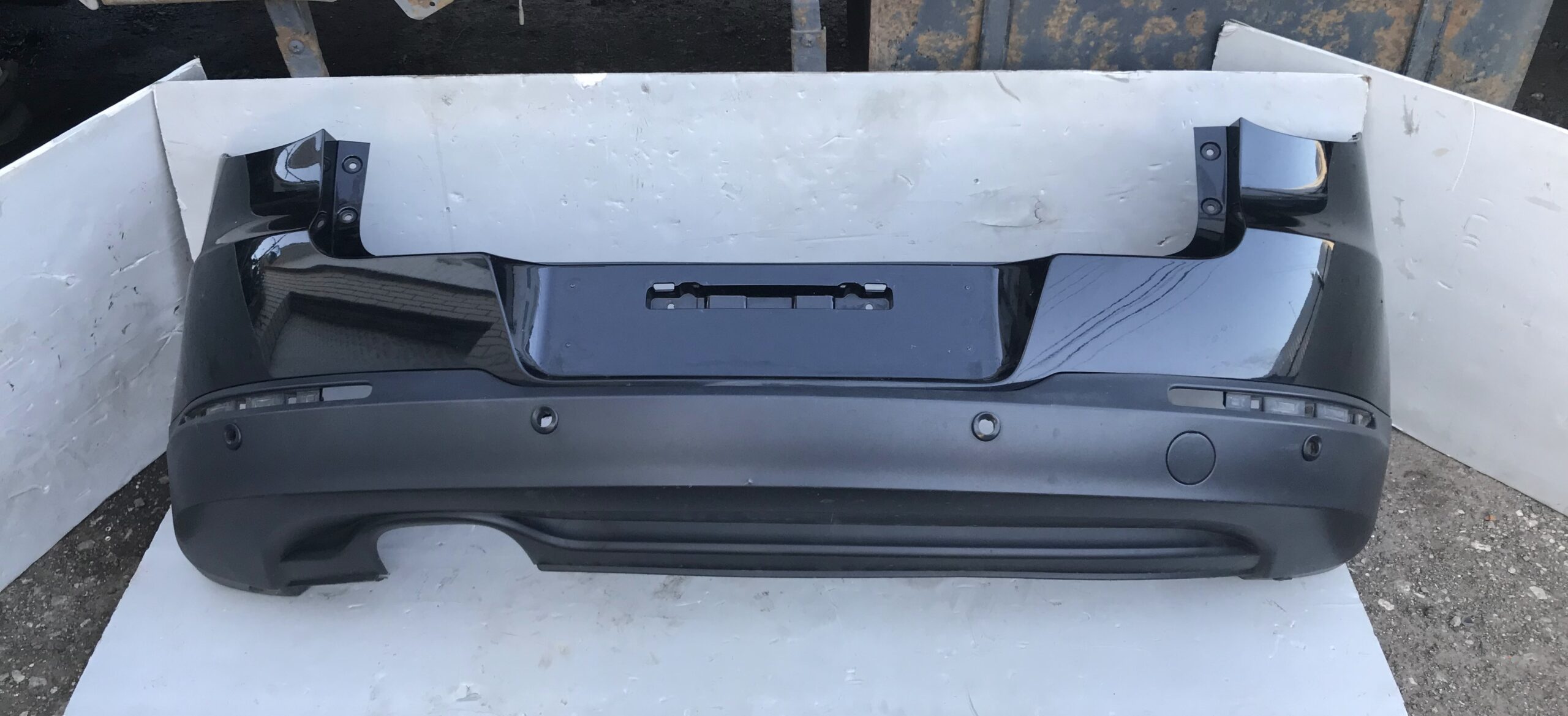 Бампер задний в сборе как на фото vw tiguan i 2007 2011 17102011 (1)