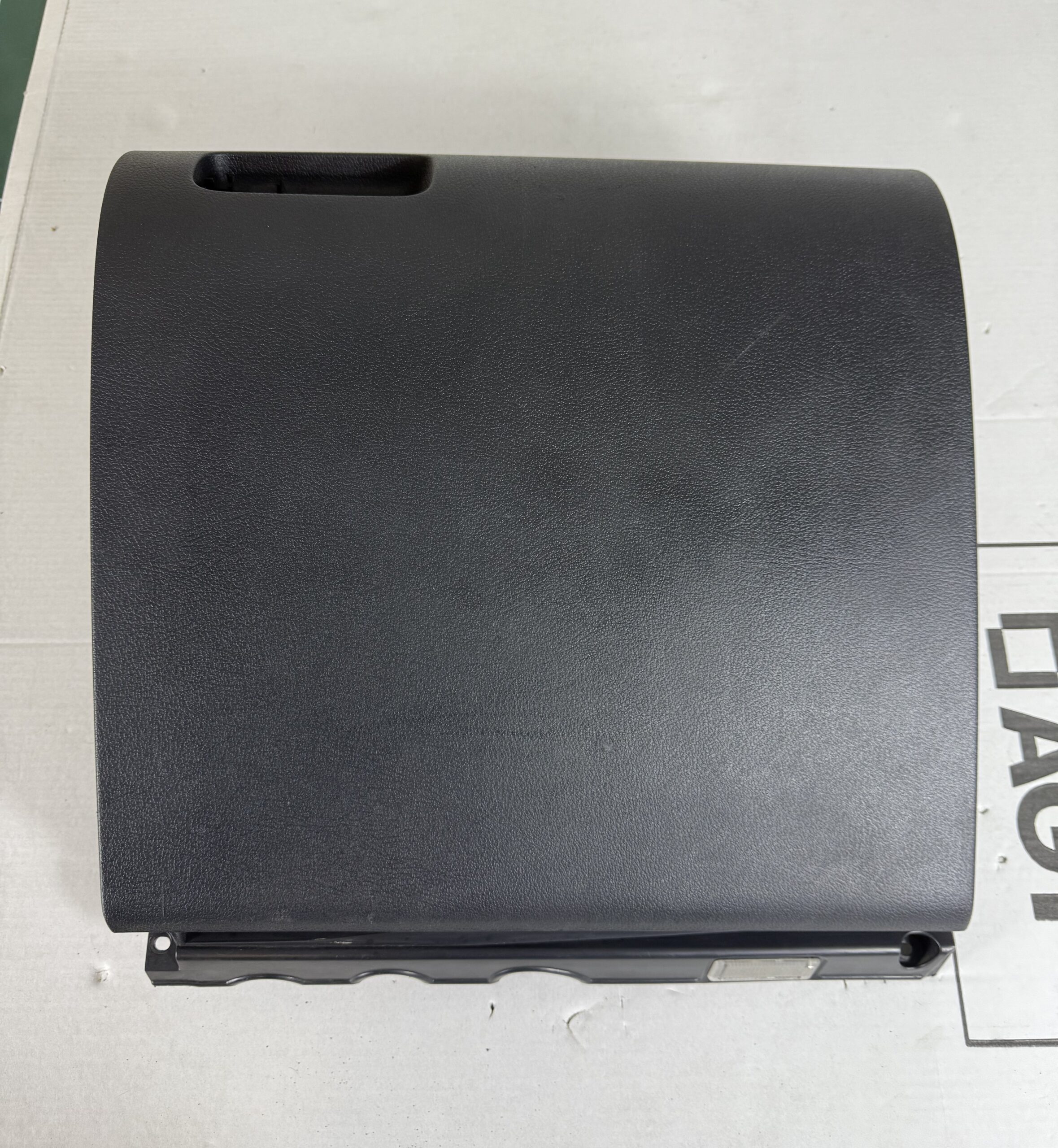 Бардачок пассажира vw tiguan i 2007 2011 17102014 (1)