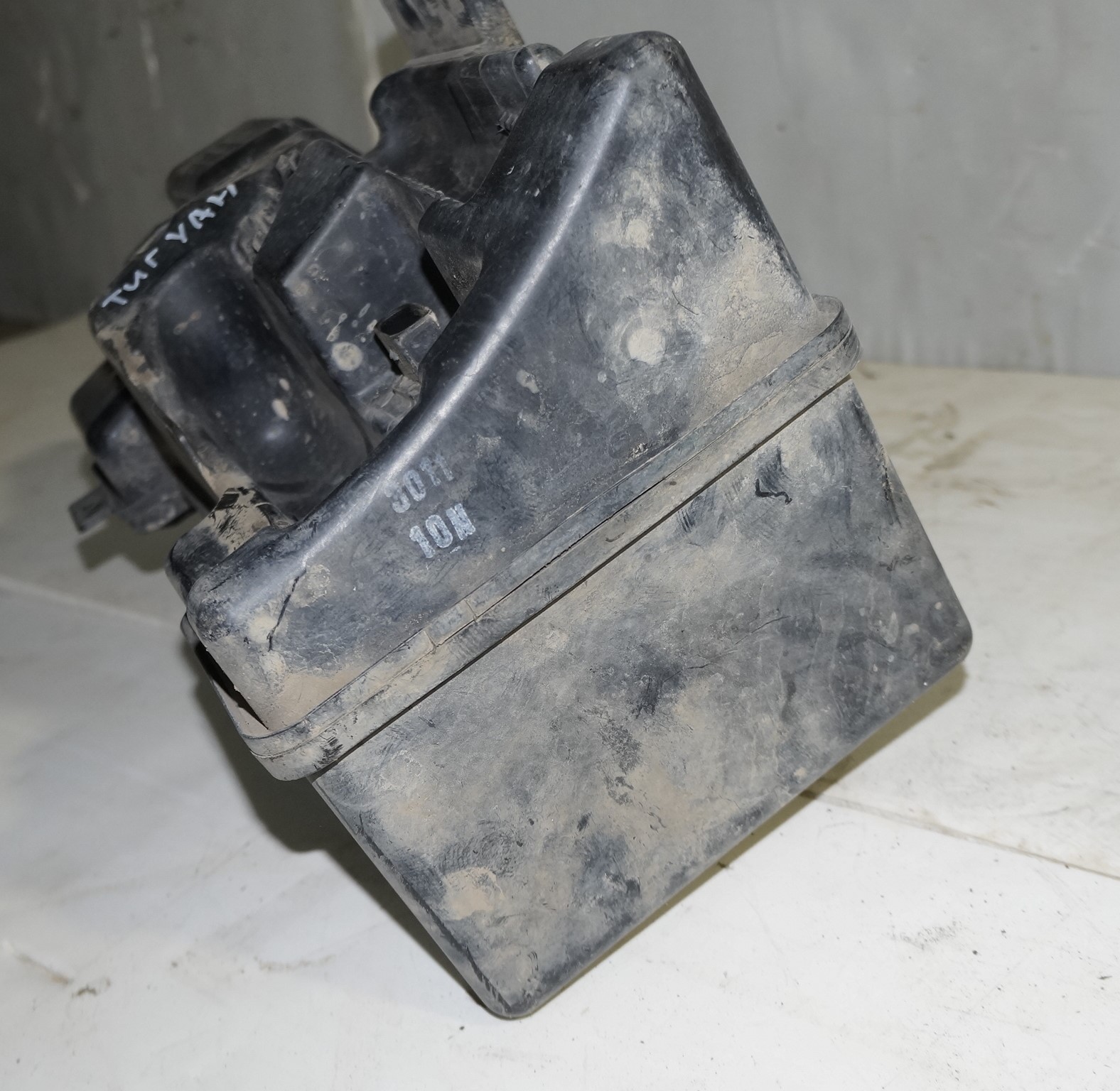 Бачок омывателя vw tiguan i 2007 2011 17102015 (6)