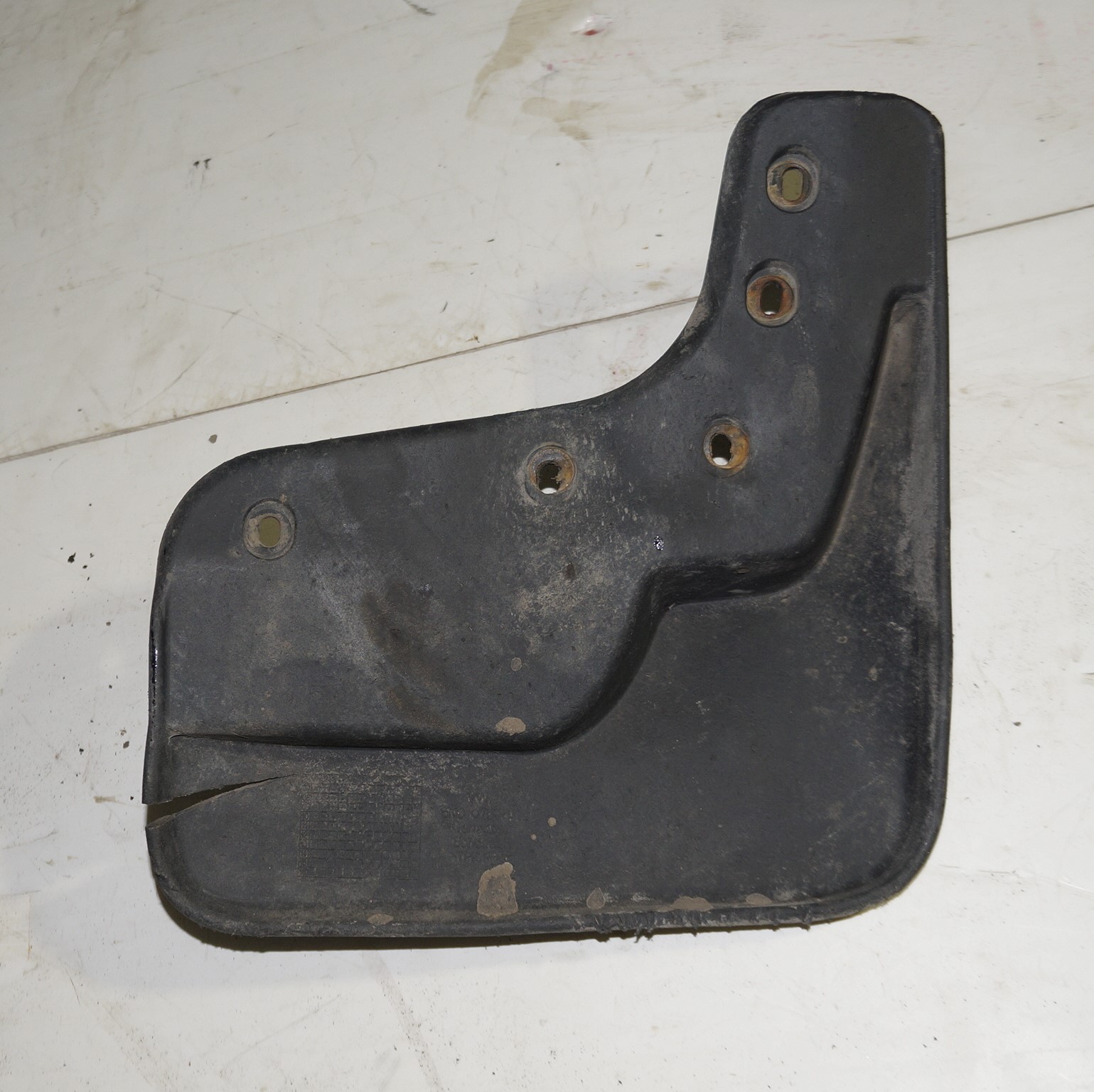 Брызговик передний левый vw tiguan i 2007 2011 17102034 (4)