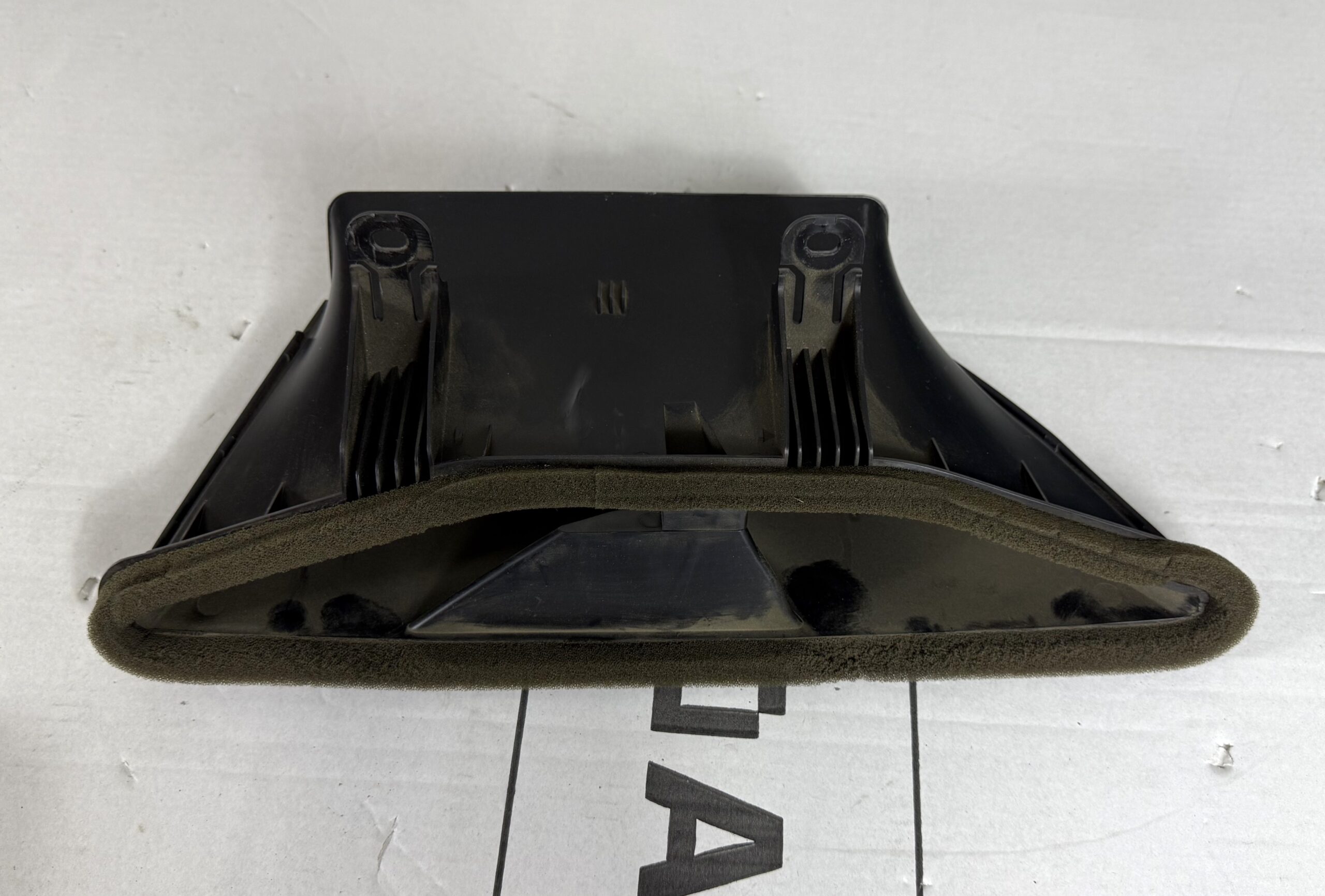 Воздуховод печки vw tiguan i 2007 2011 17102038 (1)