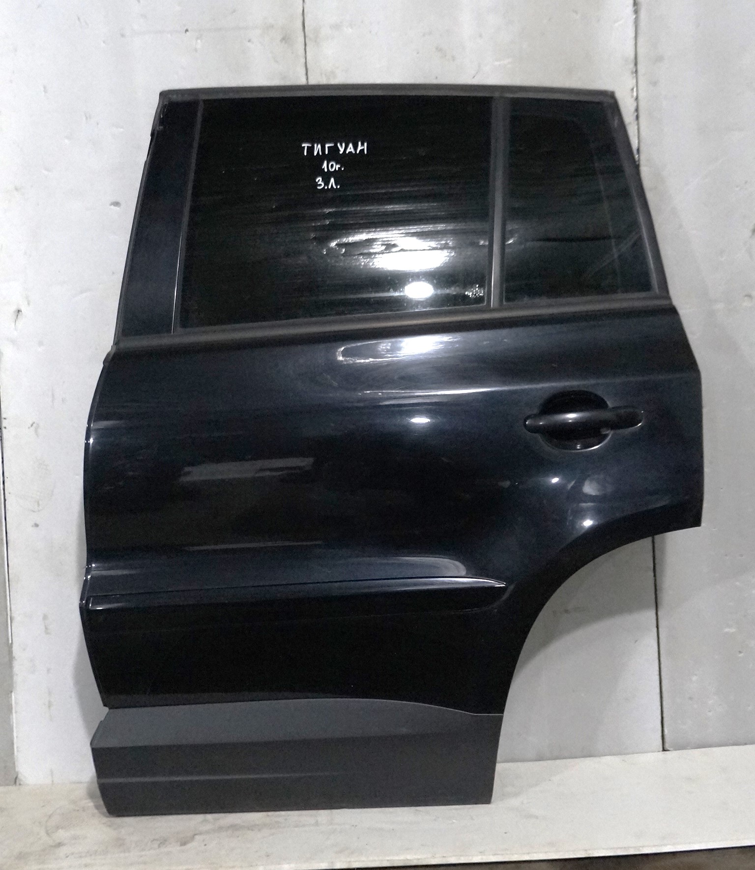 Дверь задняя левая как на фото vw tiguan i 2007 2011 17102055 (1)