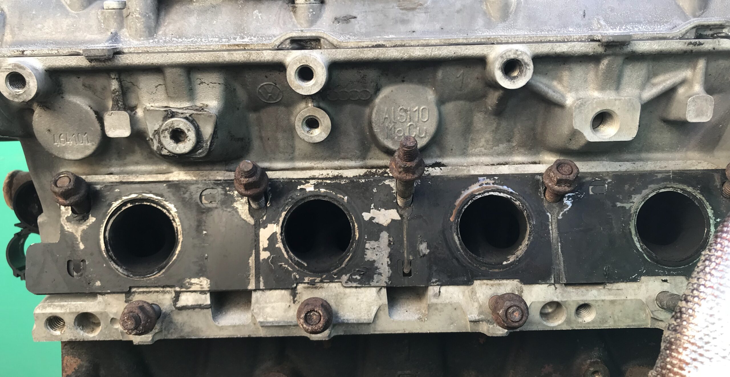 Двигатель в сборе без навесного vw tiguan i 2007 2011 17102059 (13)