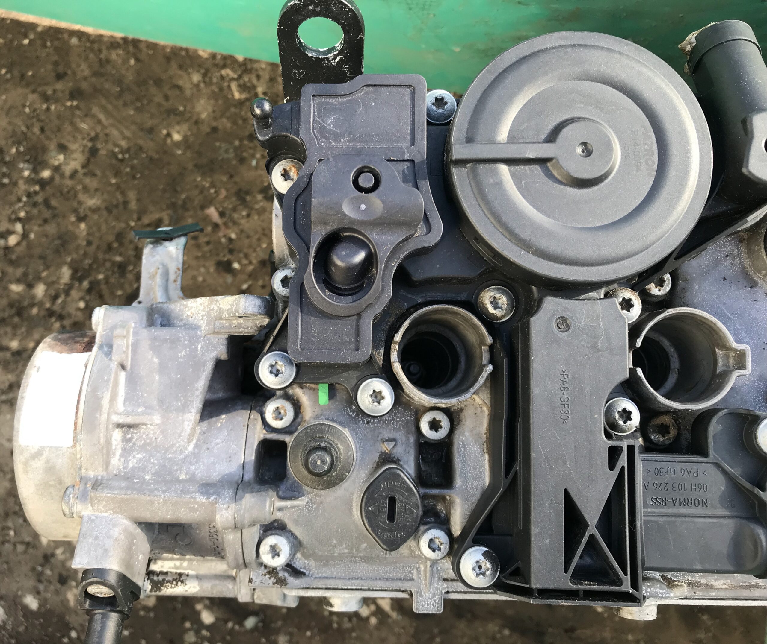 Двигатель в сборе без навесного vw tiguan i 2007 2011 17102059 (15)