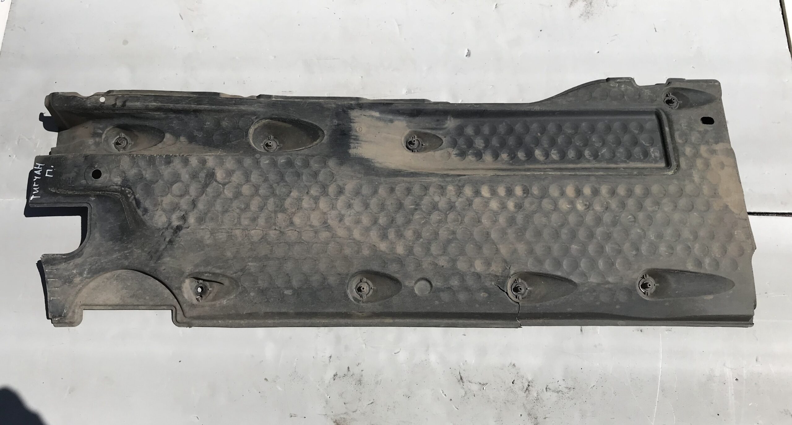 Защита днища правая vw tiguan i 2007 2011 17102069 (1)