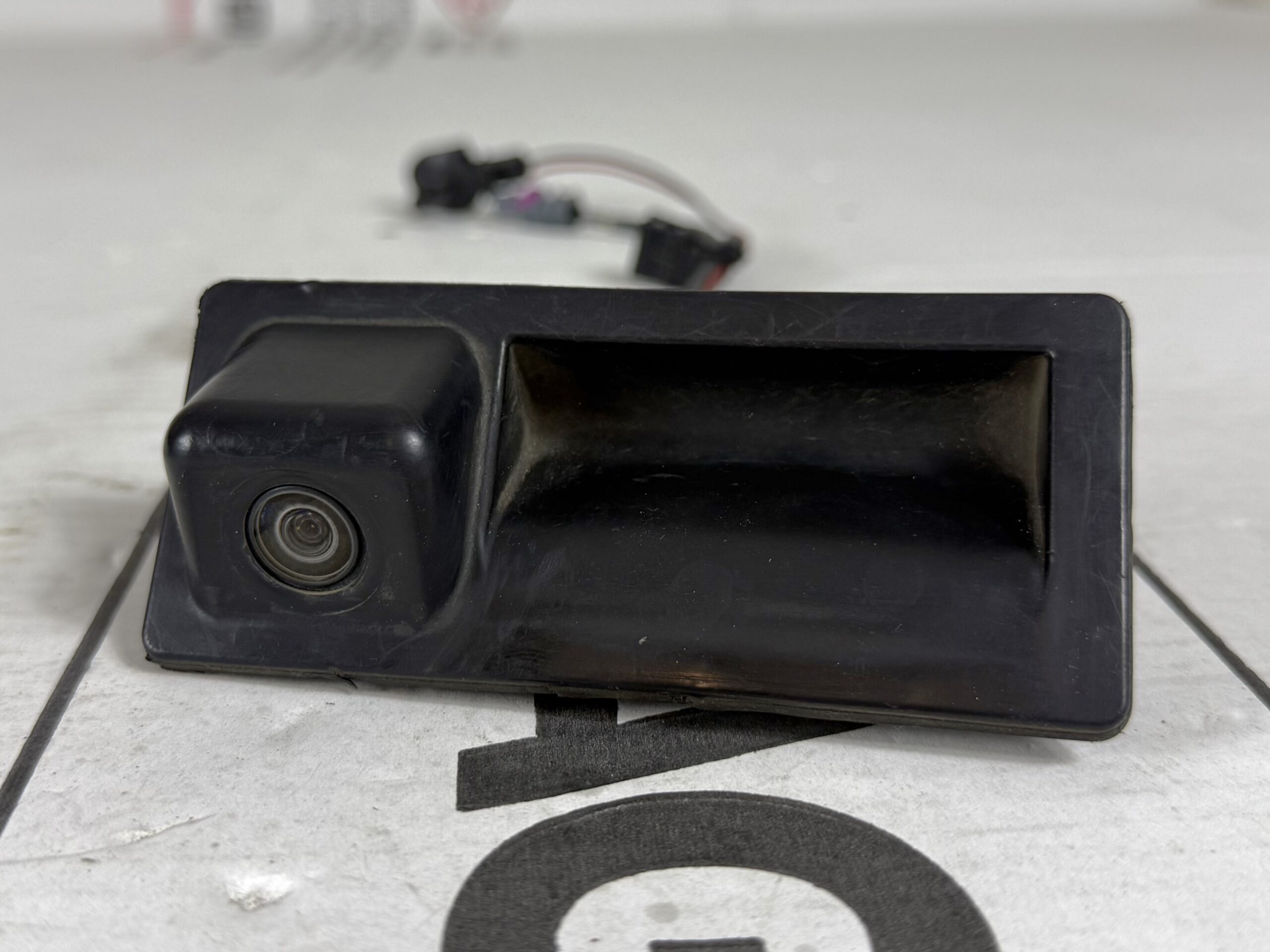 Камера заднего вида vw tiguan i 2007 2011 17102085 (2)