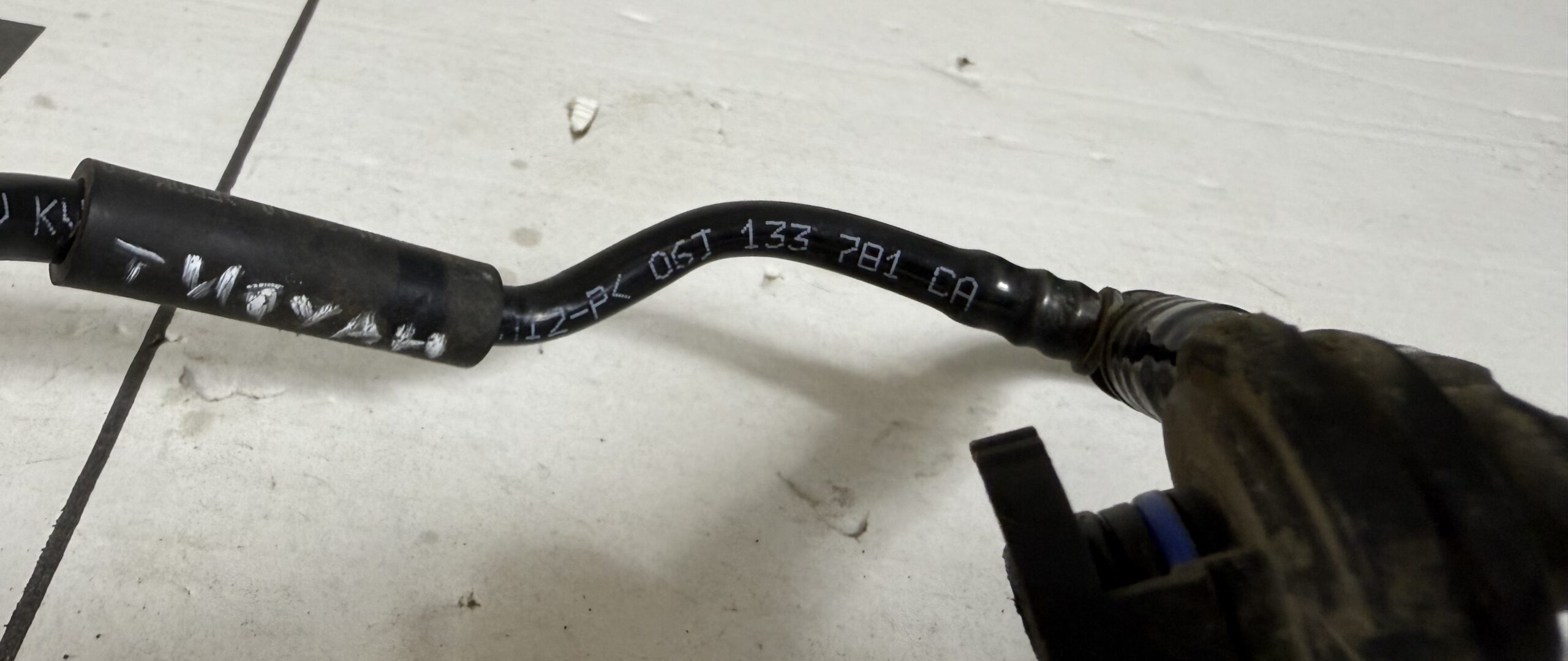 Клапан абсорбера в сборе vw tiguan i 2007 2011 17102088 (3)