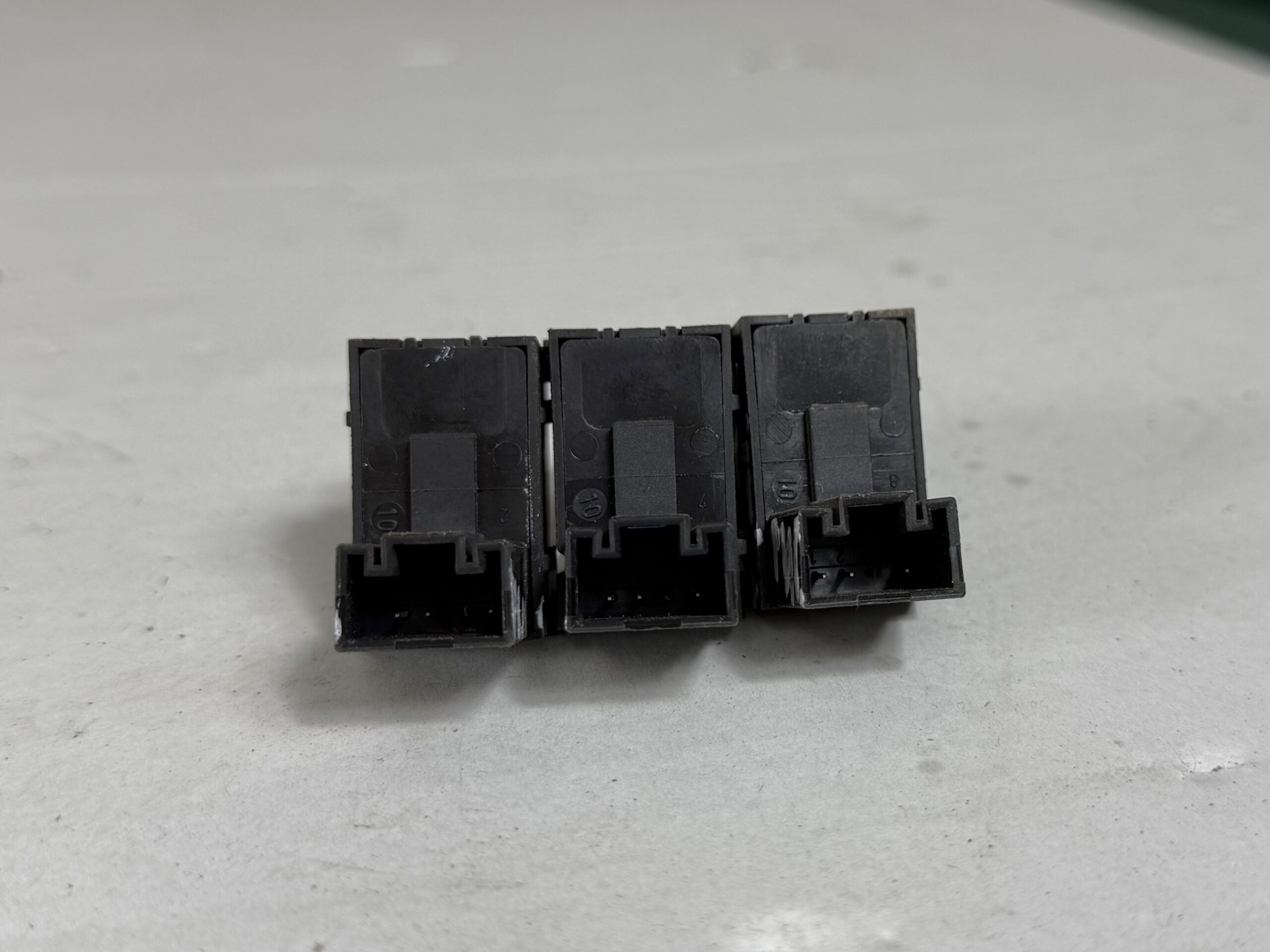 Кнопка стеклоподъемника пассажирская комплект vw tiguan i 2007 2011 17102093 (4)