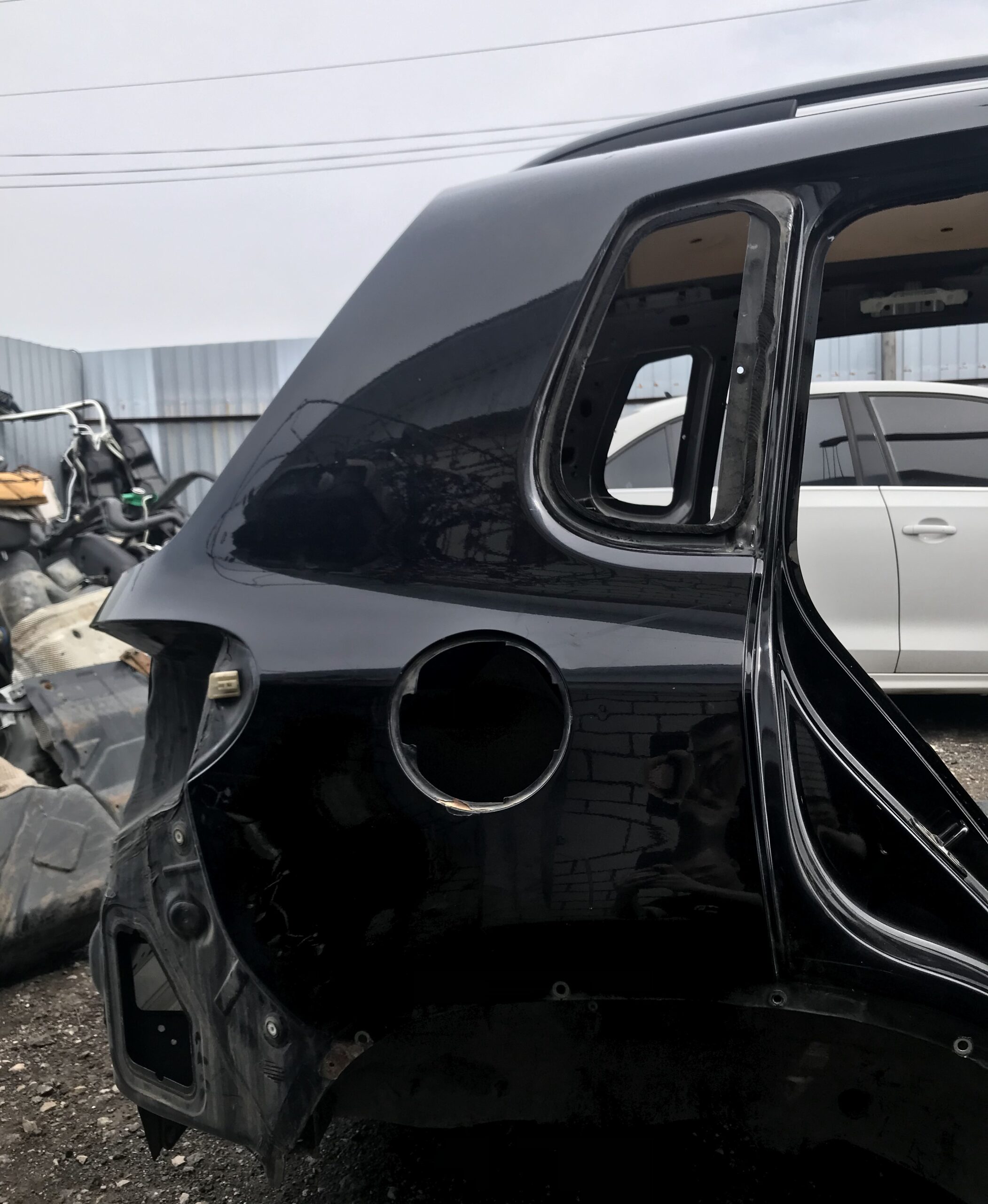 Крыло заднее правое с аркой vw tiguan i 2007 2011 17102125 (1)