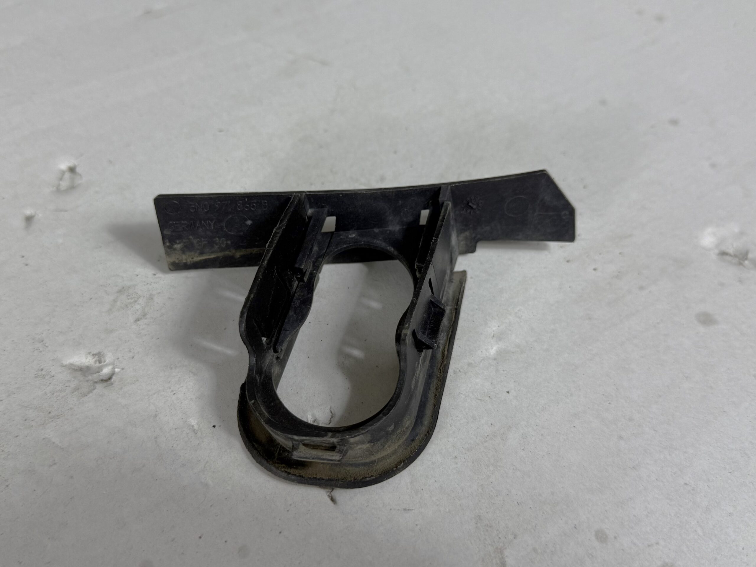 Крышка кабель канала левая vw tiguan i 2007 2011 17102130 (2)