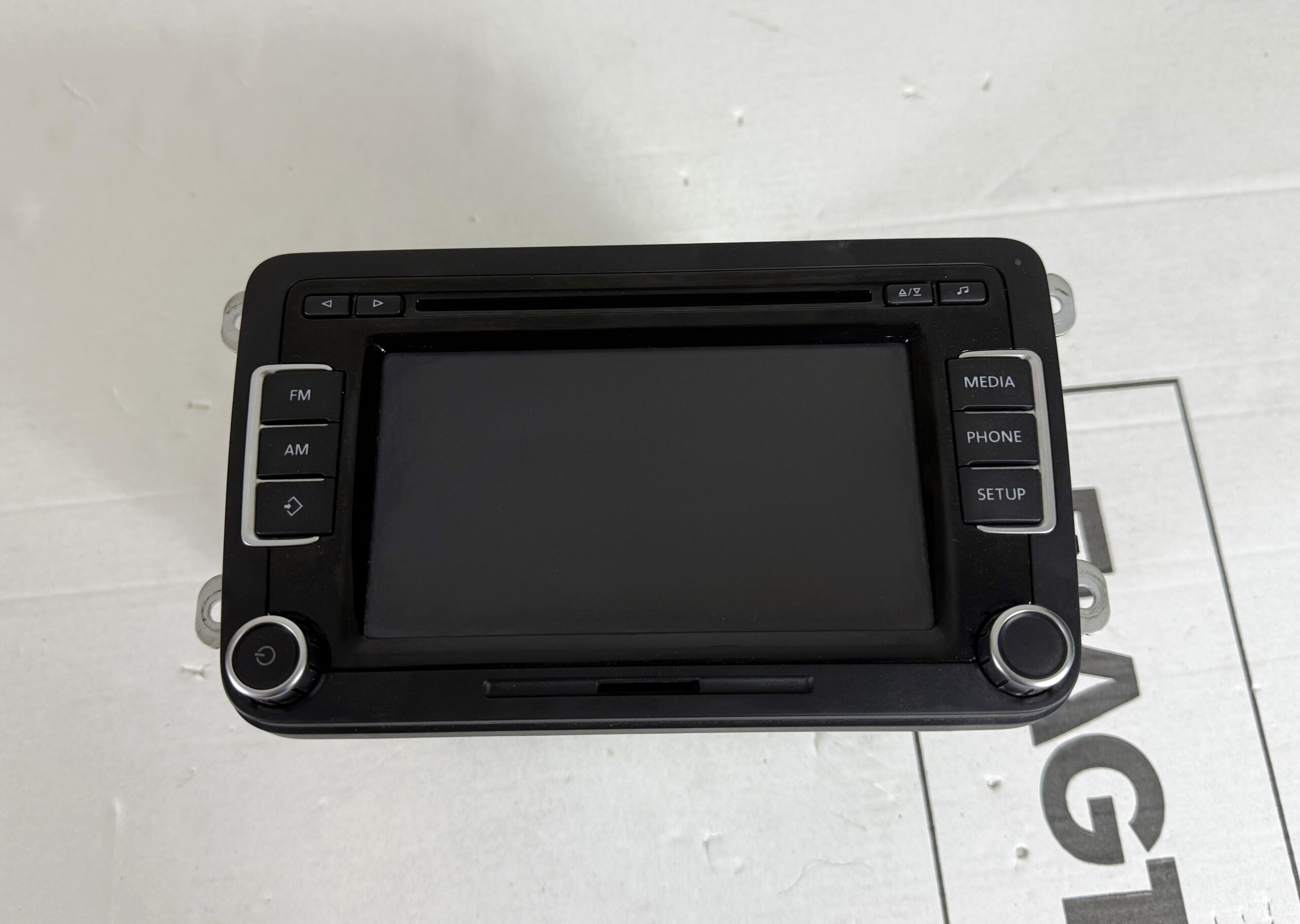 Магнитола штатная vw tiguan i 2007 2011 17102140 (1)