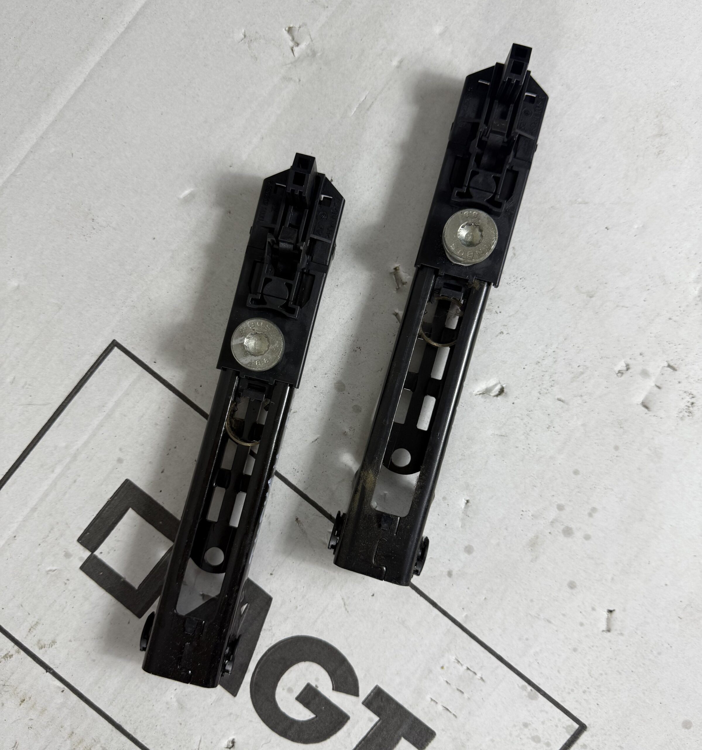 Механизм регулировки ремня безопасности л=п vw tiguan i 2007 2011 17102142 (2)