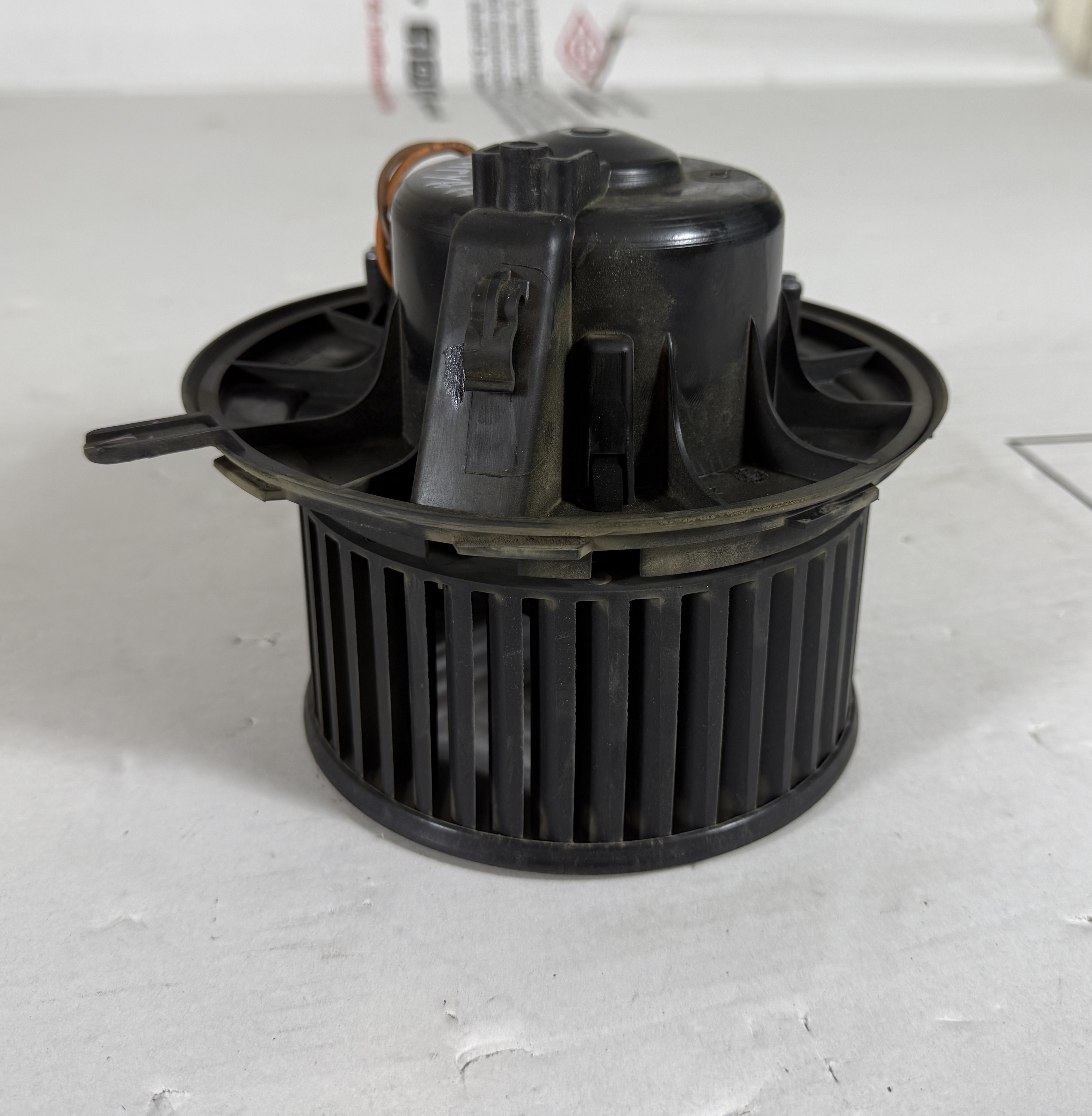 Мотор печки (отопителя) с климатом vw tiguan i 2007 2011 17102144 (1)