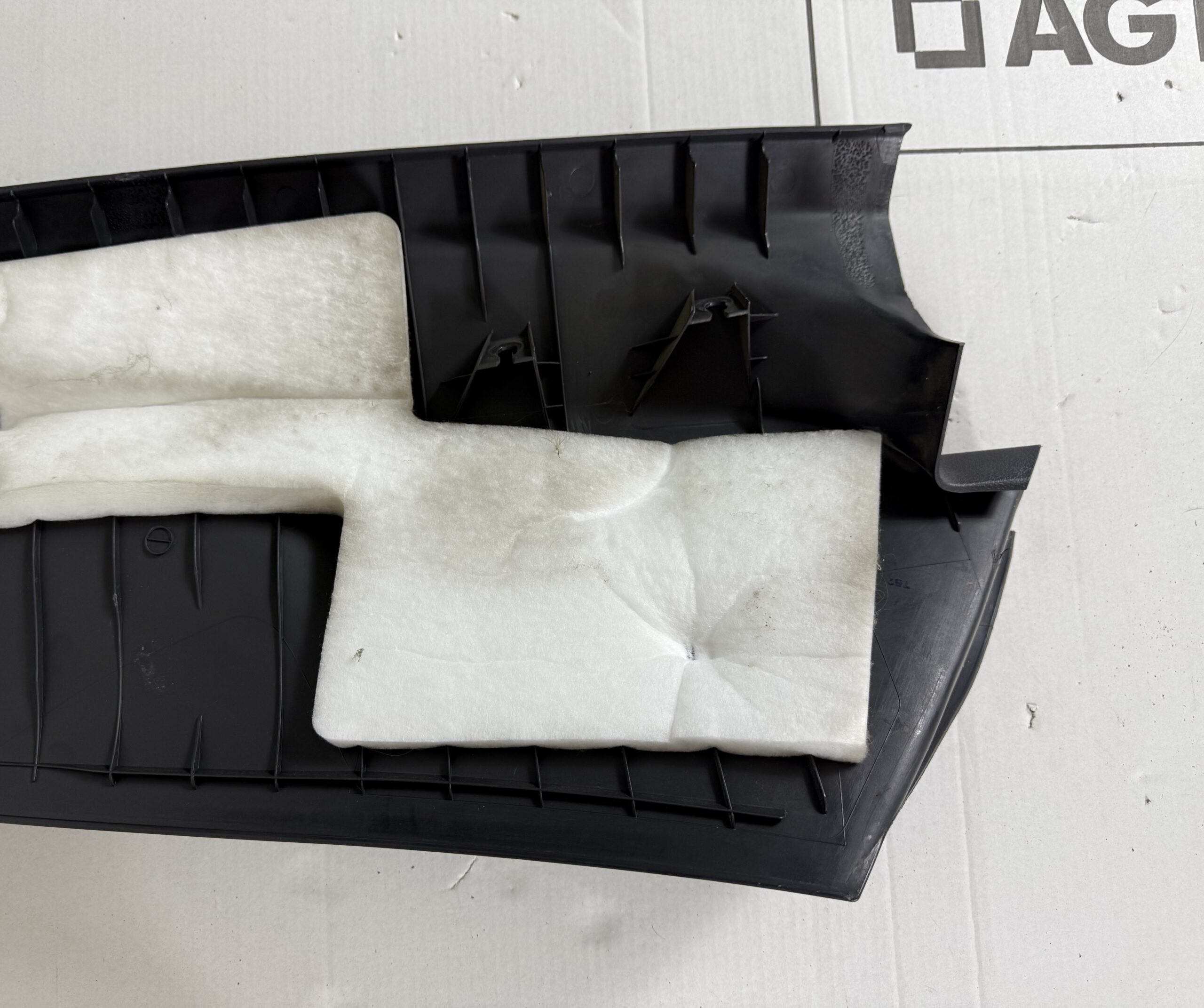 Накладка внутренняя арки крыла правая vw tiguan i 2007 2011 17102150 (4)