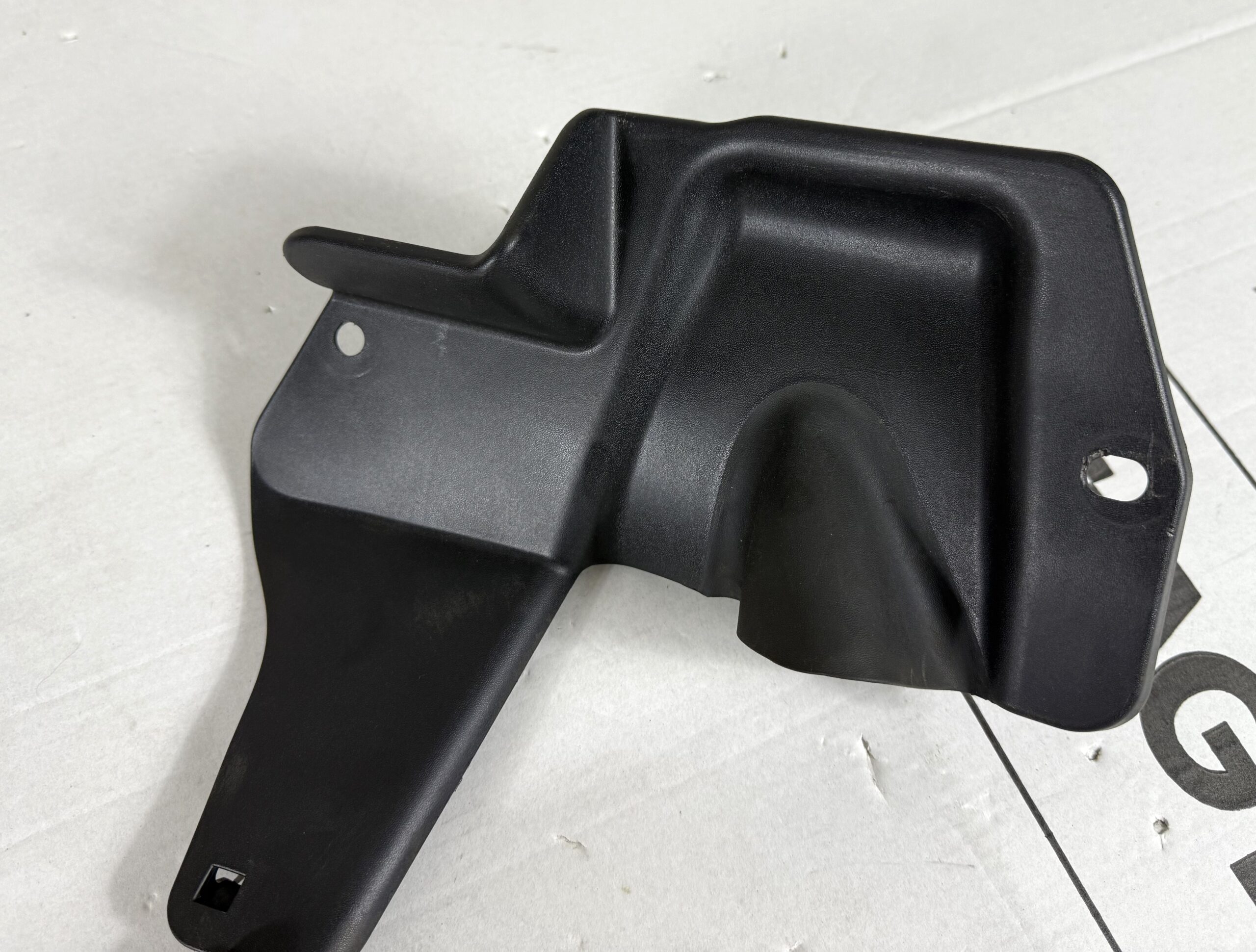 Накладка внутренняя салона передняя левая vw tiguan i 2007 2011 17102167 (1)