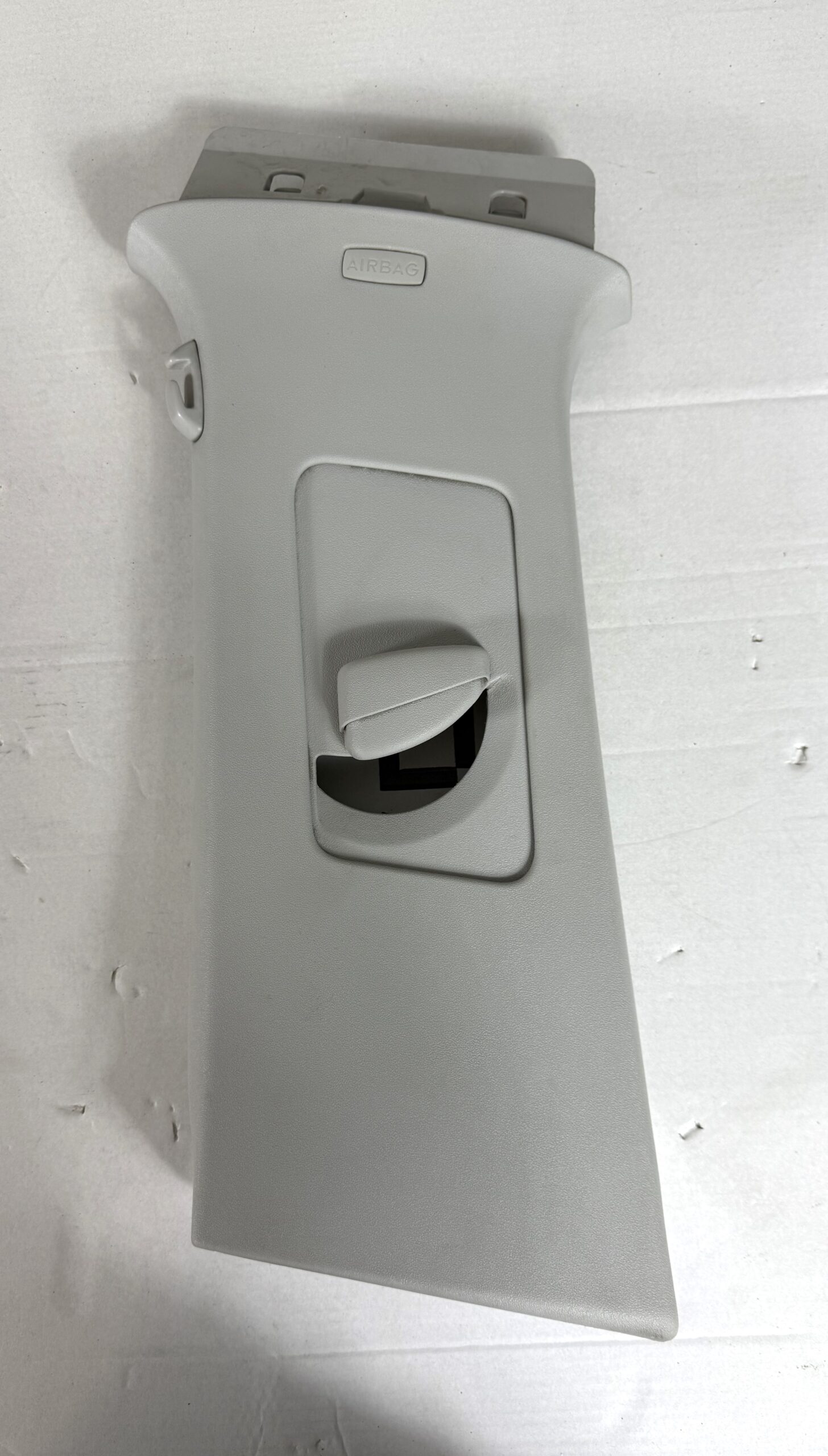 Накладка внутренняя средней стойки верхняя правая vw tiguan i 2007 2011 17102169 (1)