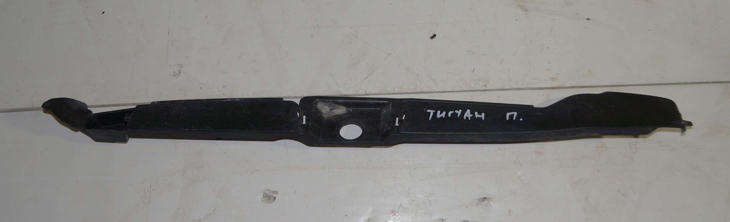 Накладка крыла пыльник переднего правого vw tiguan i 2007 2011 17102181 (1)