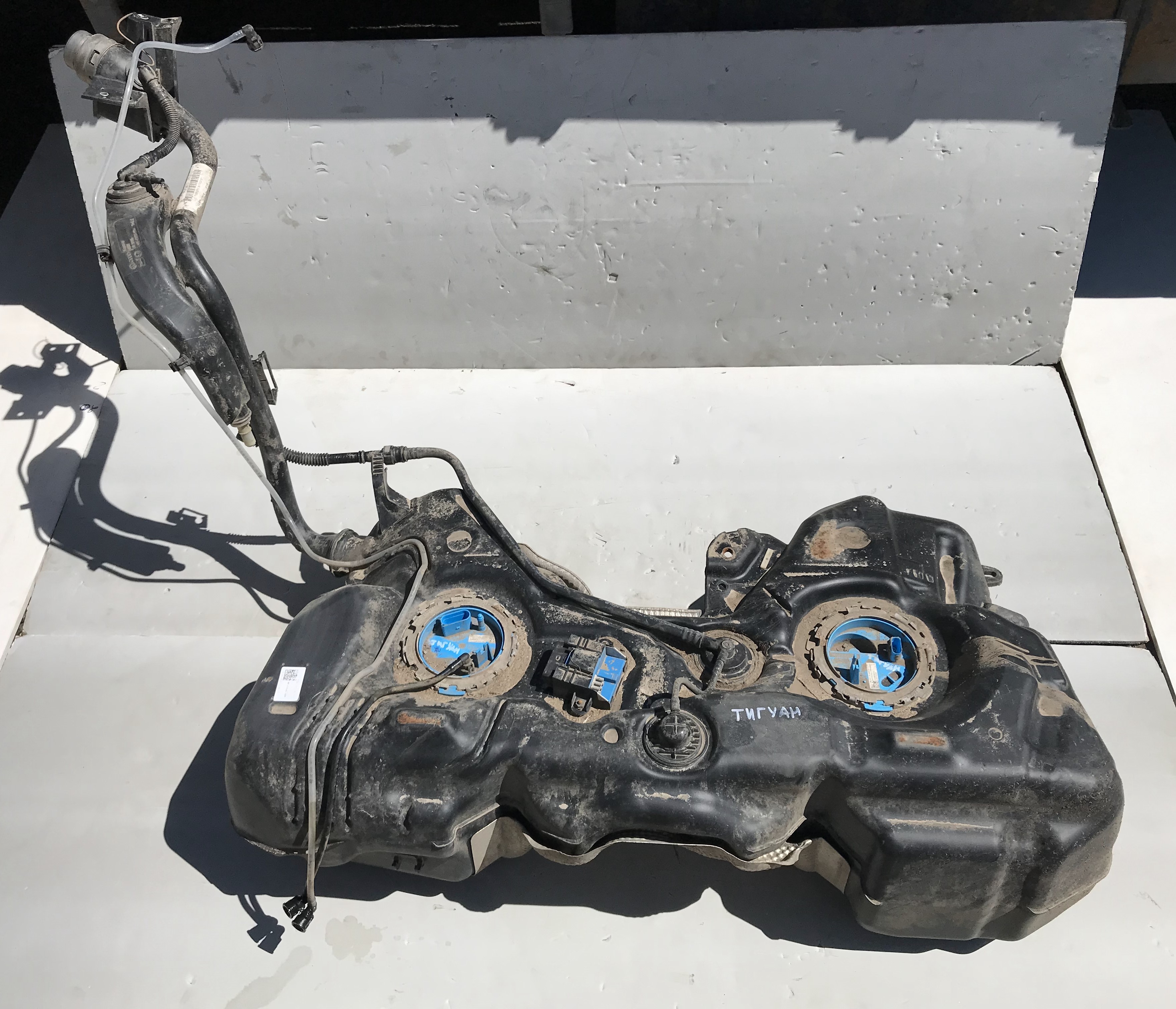 Насос топливный (бензонасос) vw tiguan i 2007 2011 17102190 (1)