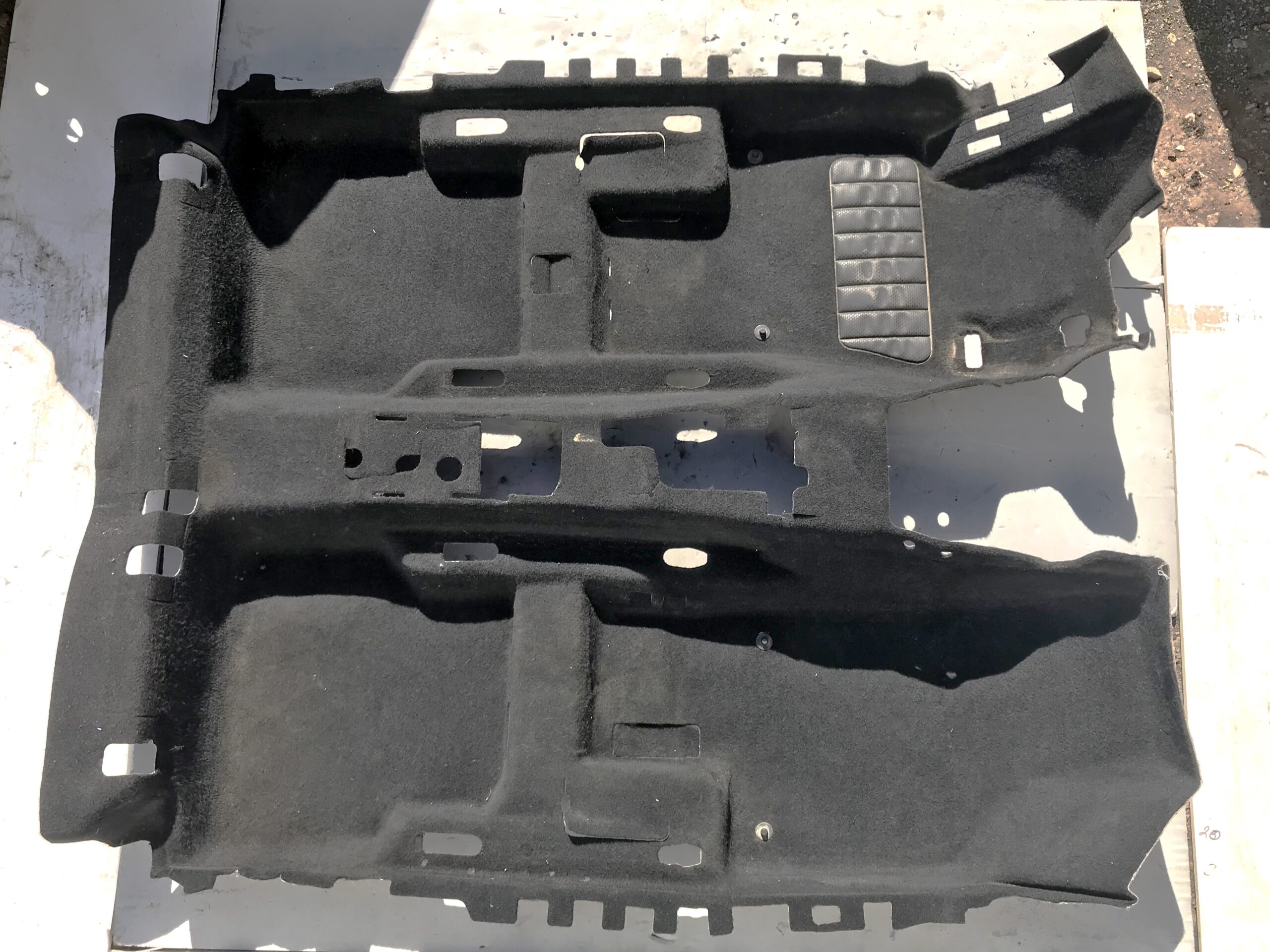 Обшивка пола салона ковролин vw tiguan i 2007 2011 17102200 (1)