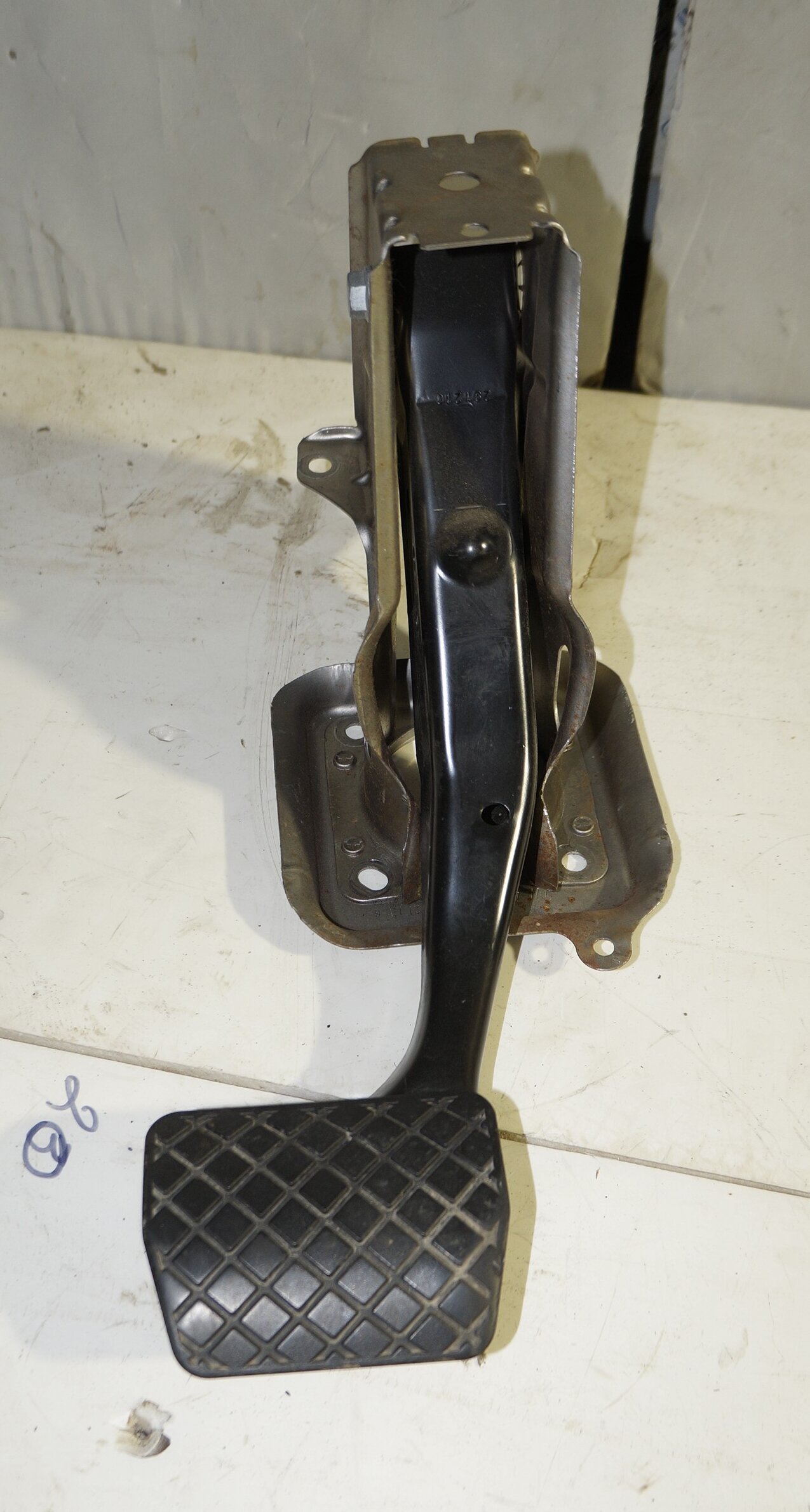 Педаль тормоза vw tiguan i 2007 2011 17102224 (3)