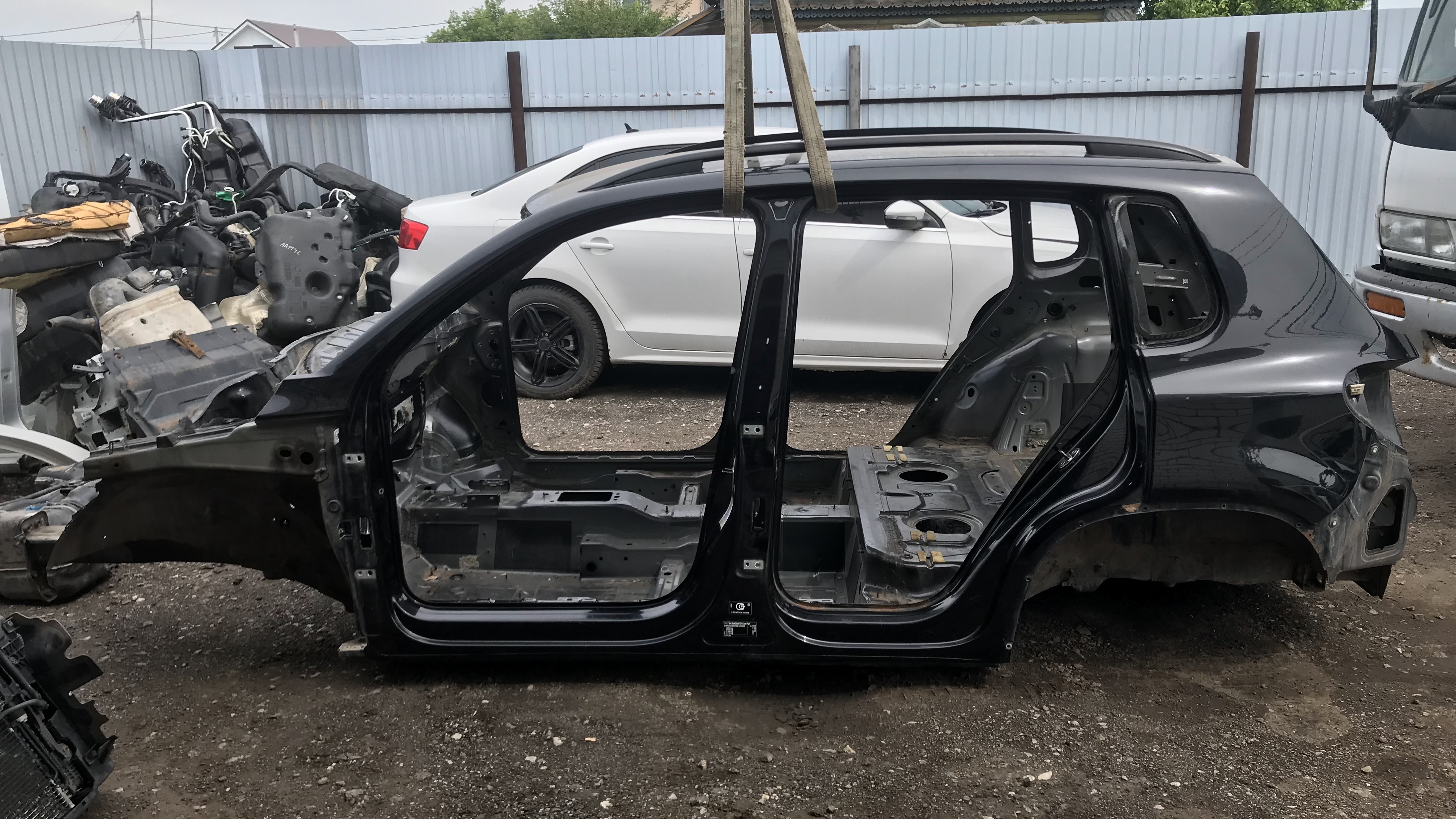 Порог кузовной левый во всю длину vw tiguan i 2007 2011 17102239 (1)