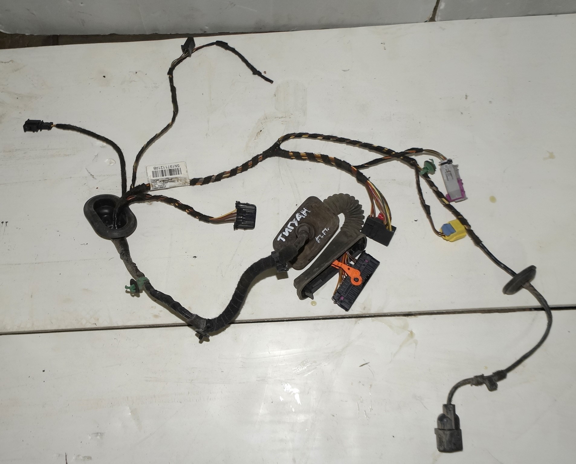 Проводка коса двери передней правой vw tiguan i 2007 2011 17102245 (1)