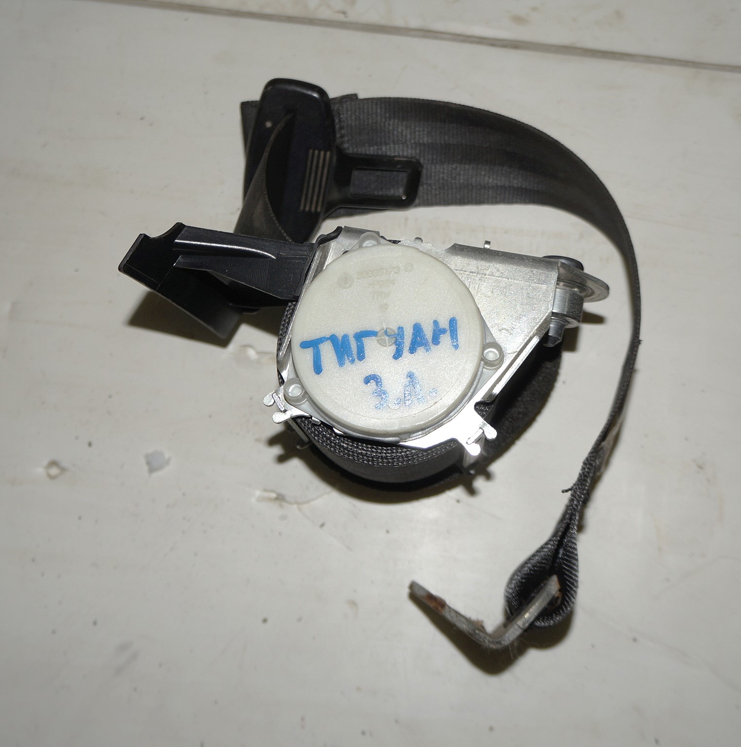 Ремень безопасности задний левый vw tiguan i 2007 2011 17102256 (1)