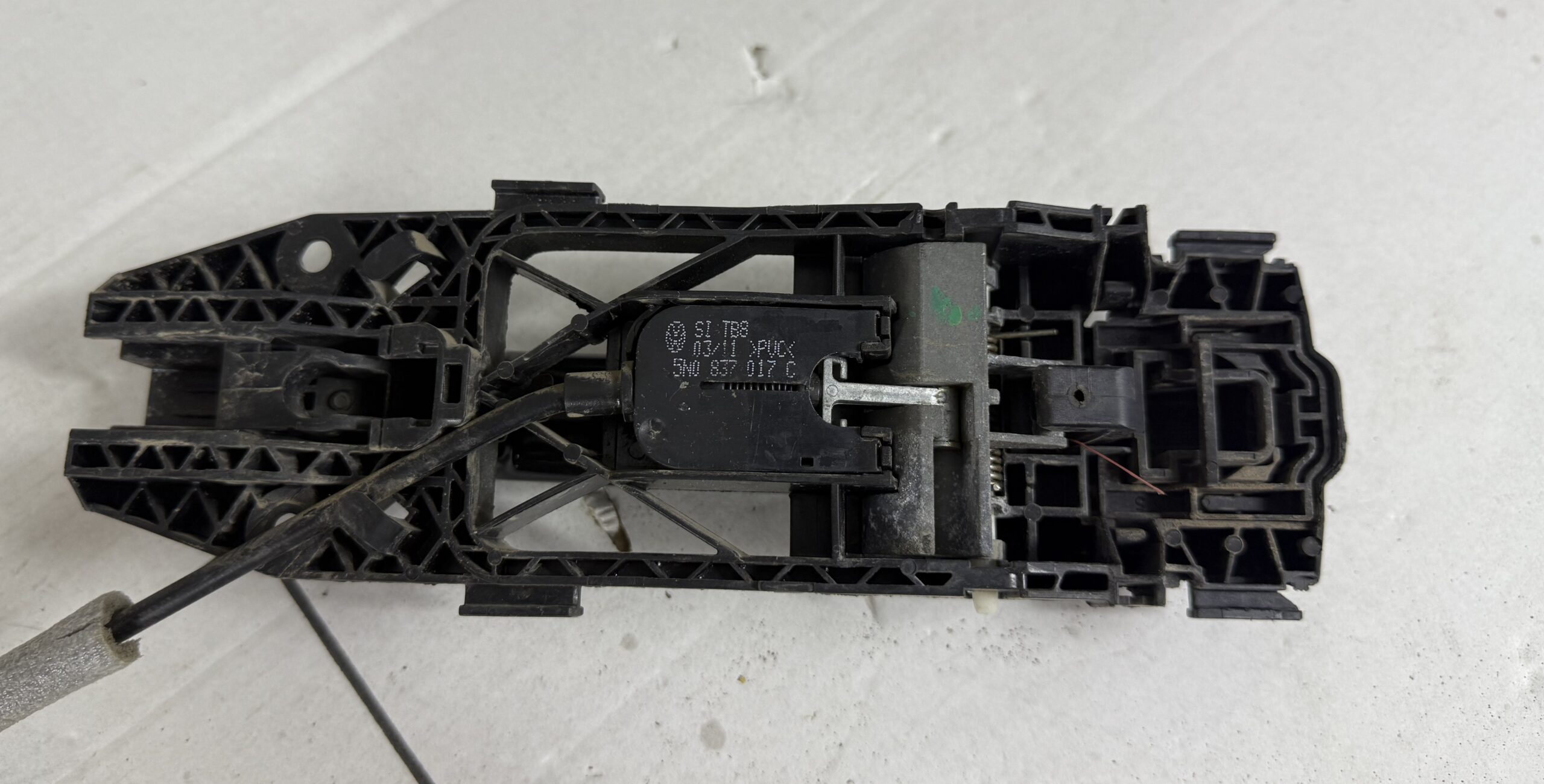 Ручка двери наружная передняя правая vw tiguan i 2007 2011 17102262 (5)