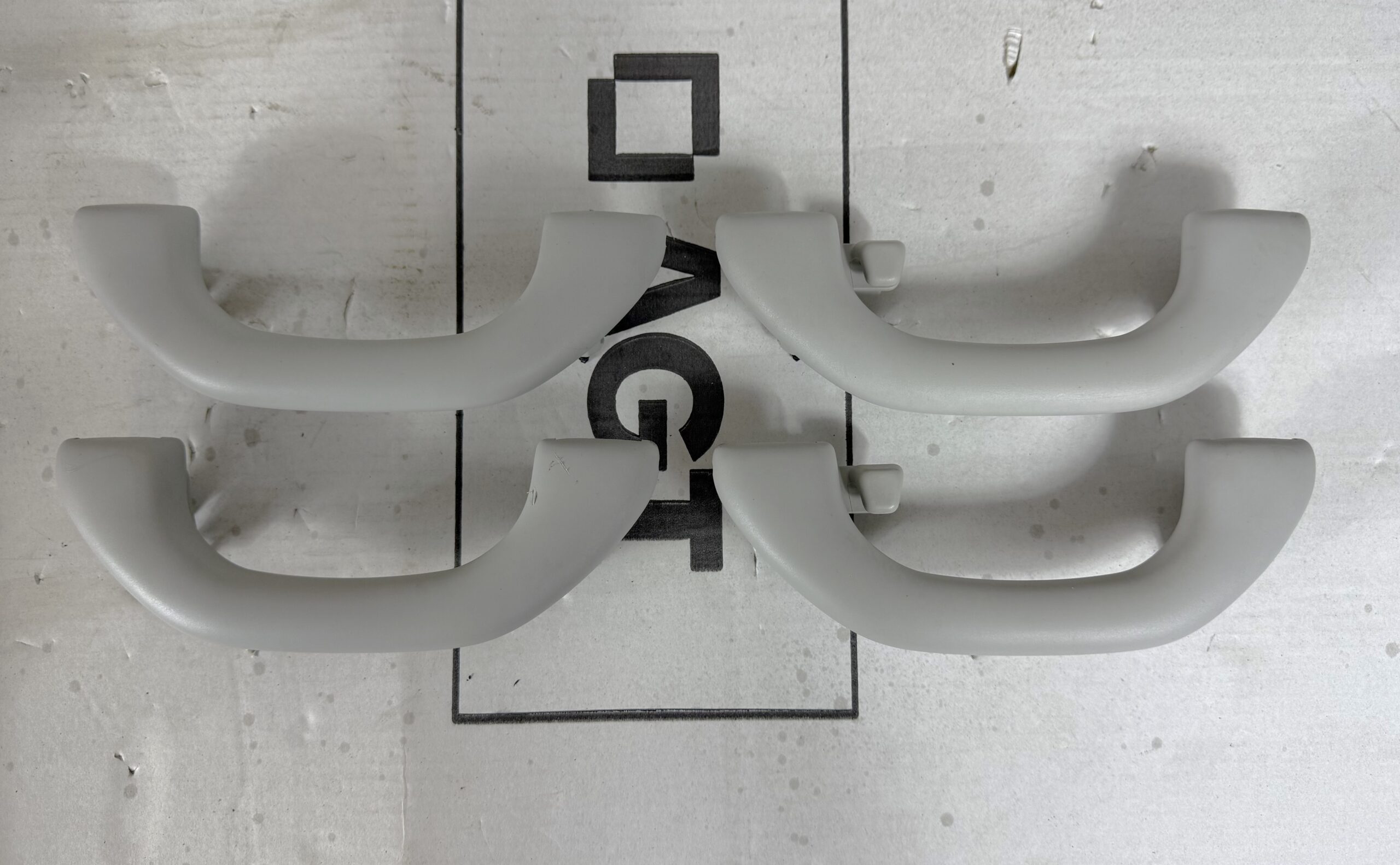 Ручка потолочная комплект vw tiguan i 2007 2011 17102264 (1)