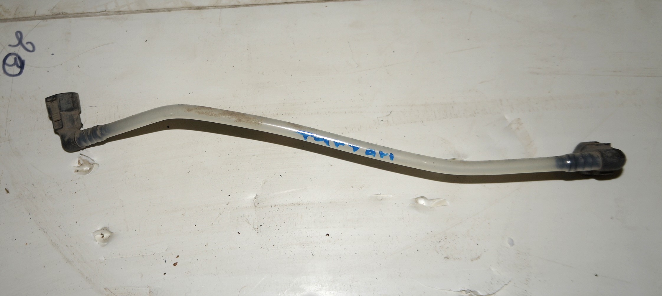 Трубка топливная короткая vw tiguan i 2007 2011 17102296 (1)