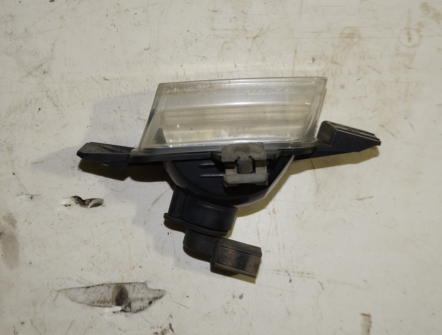 Фонарь в задний бампер правый vw tiguan i 2007 2011 17102316 (3)