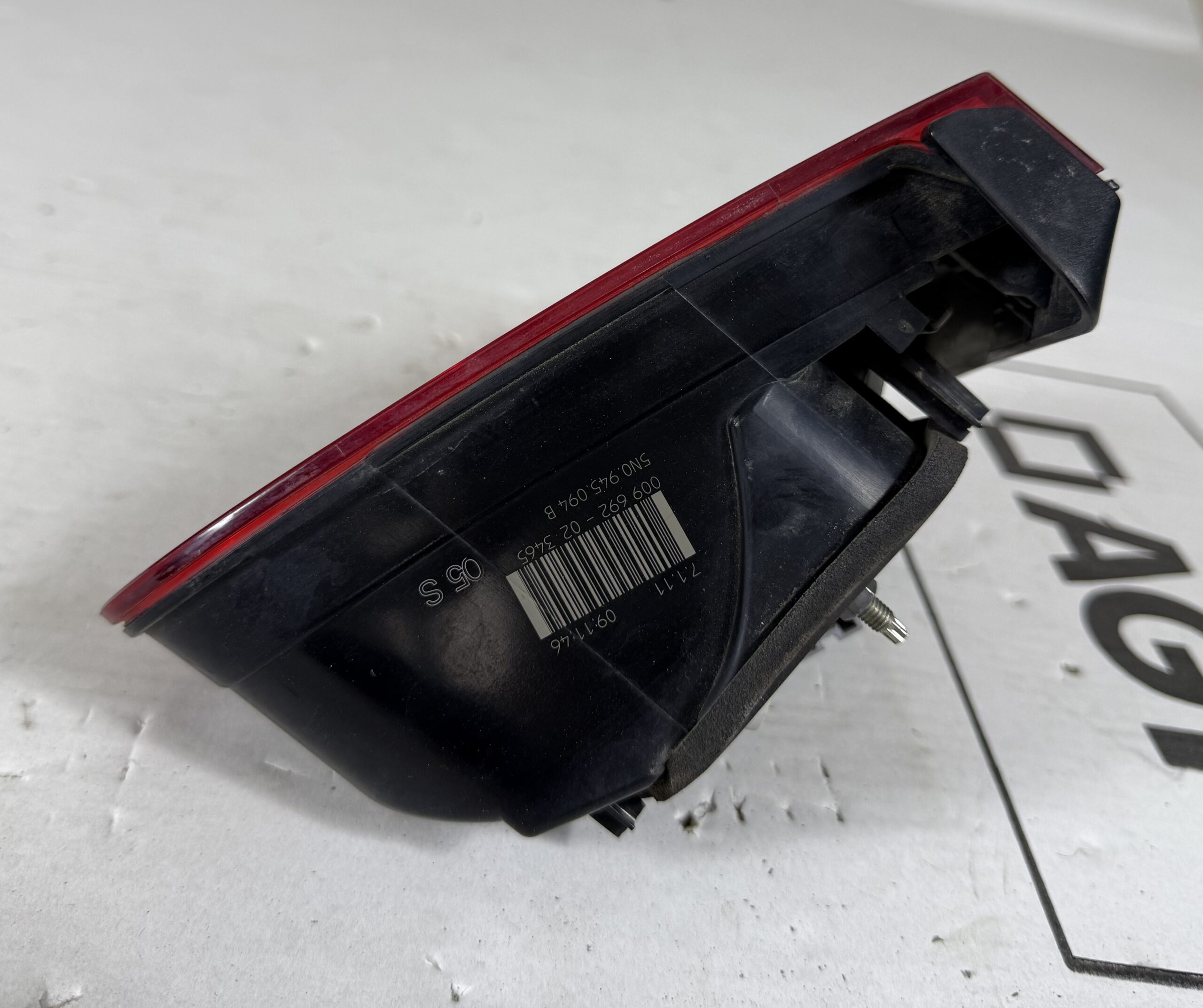 Фонарь задний внутренний правый vw tiguan i 2007 2011 17102318 (4)