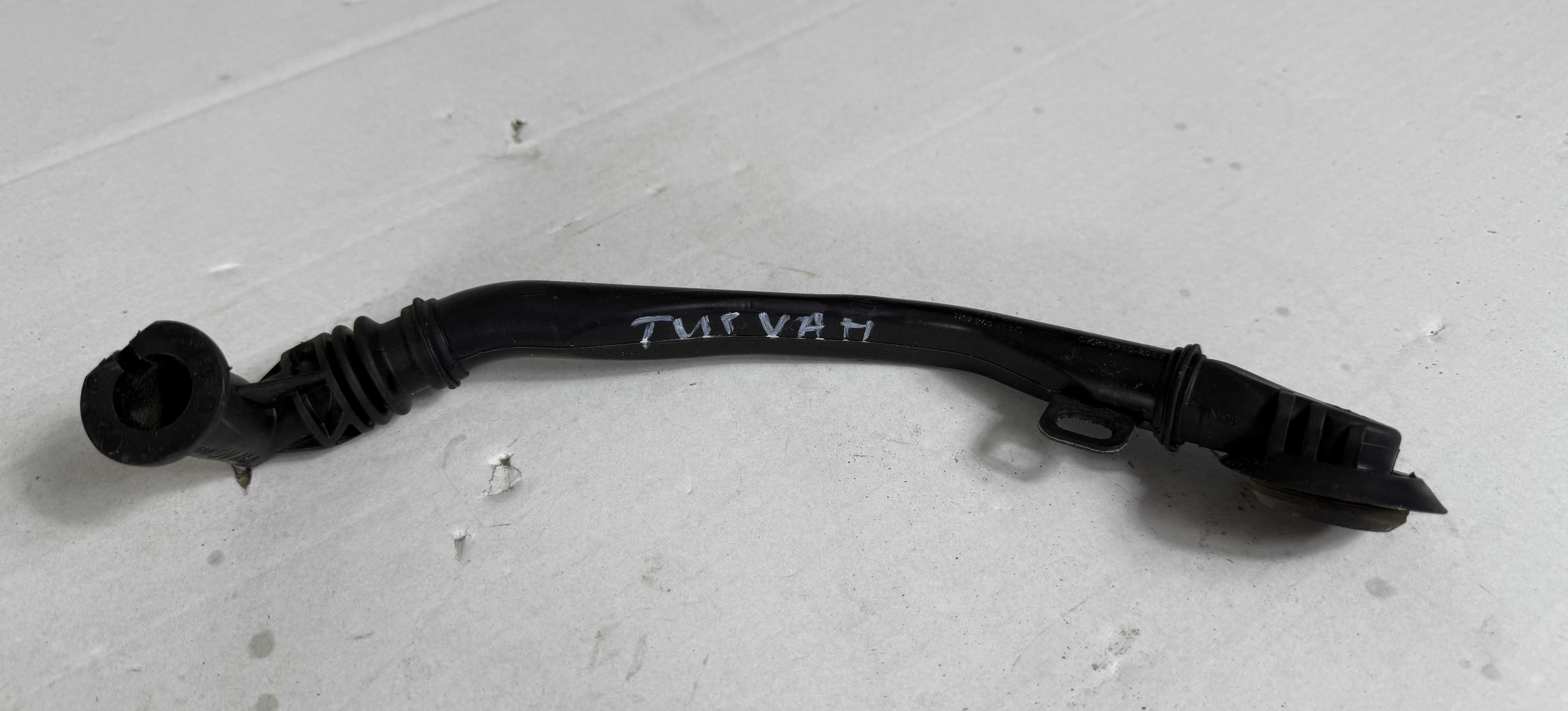 Шланг кондиционера дренаж vw tiguan i 2007 2011 17102329 (1)