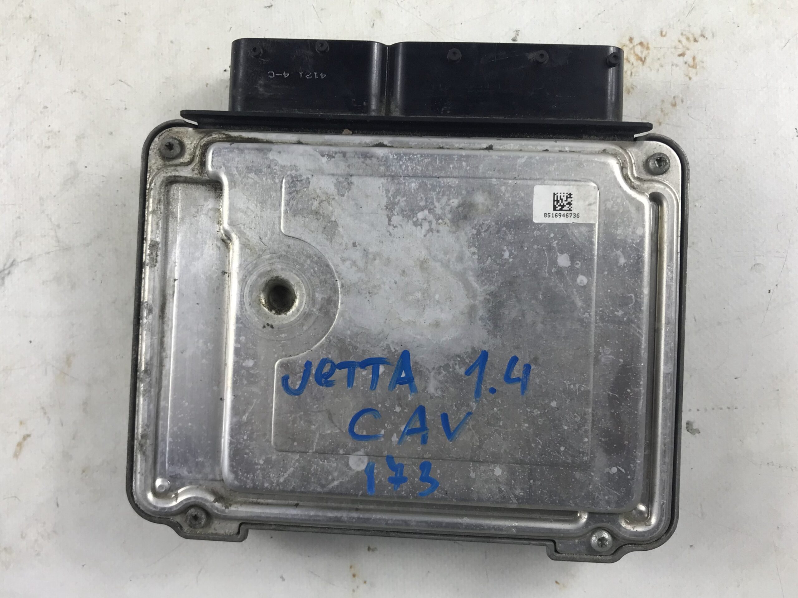 Блок управления двигателем (эбу двигателя) фольксваген джетта 6 17318021 (2)