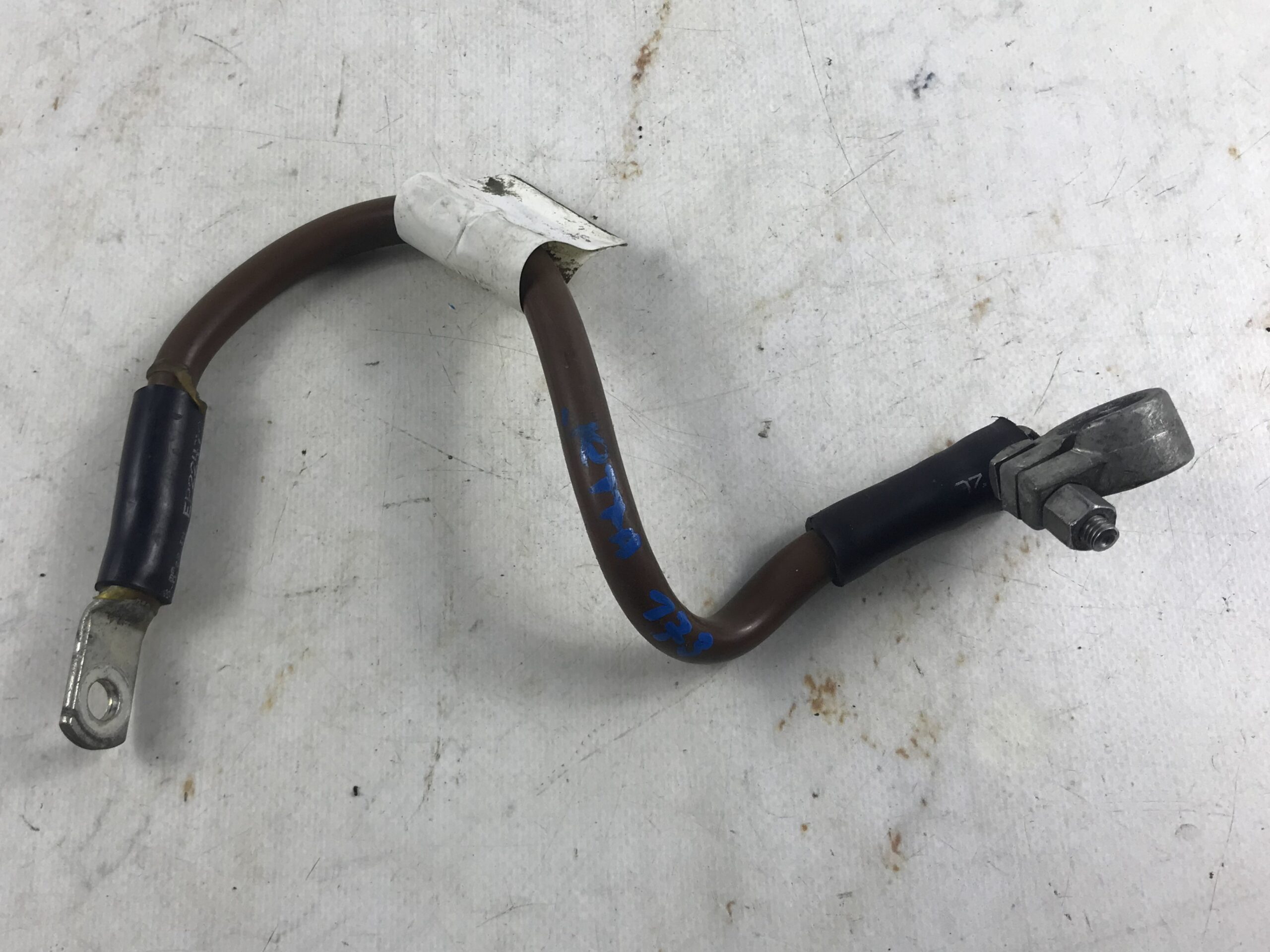 Клемма аккумулятора минус фольксваген джетта 6 17318064 (1)