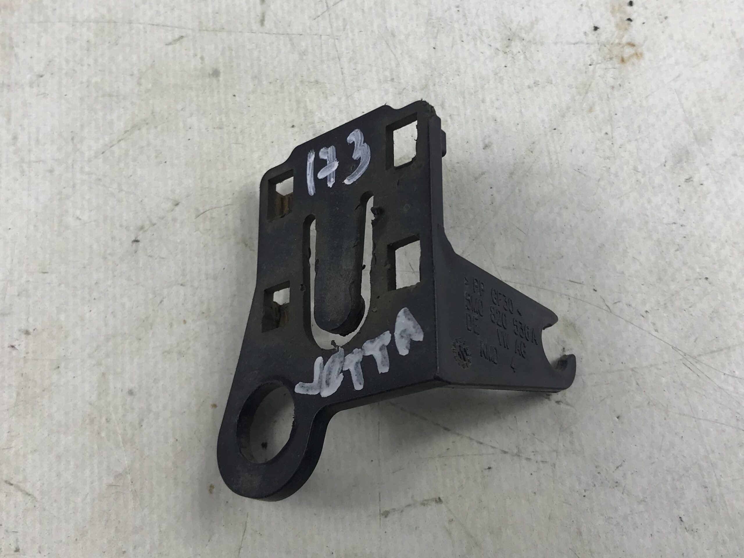 Крепление датчика температуры фольксваген джетта 6 17318082 (1)