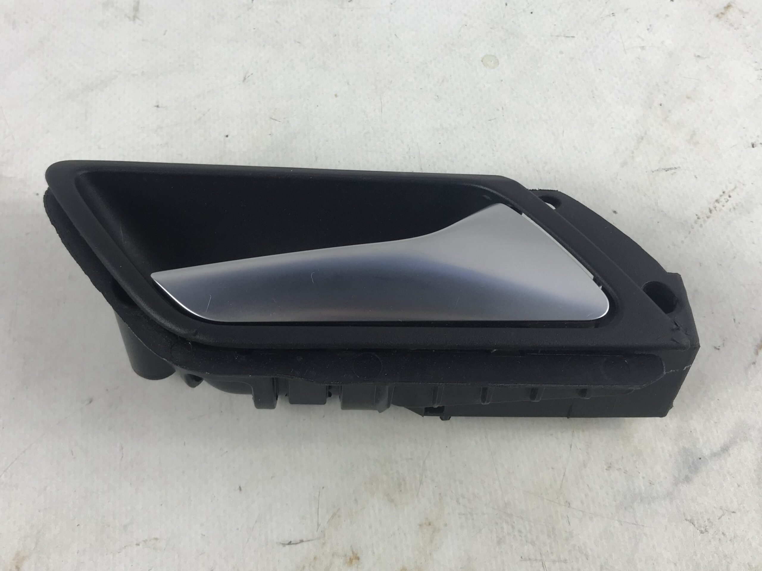 Ручка двери внутренняя передняя правая фольксваген джетта 6 17318199 (1)