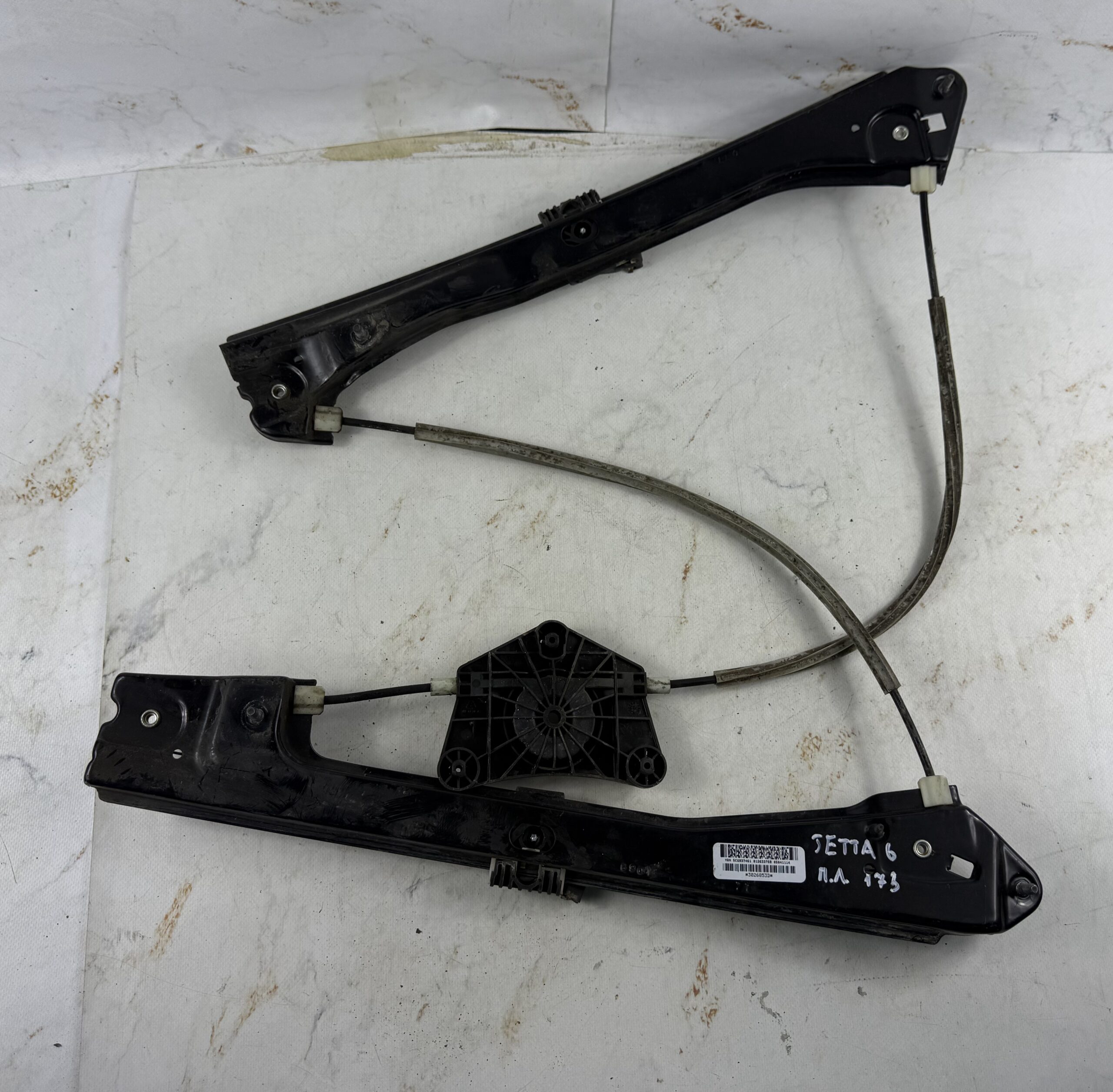 Стеклоподъемник передний левый фольксваген джетта 6 17318223 (1)