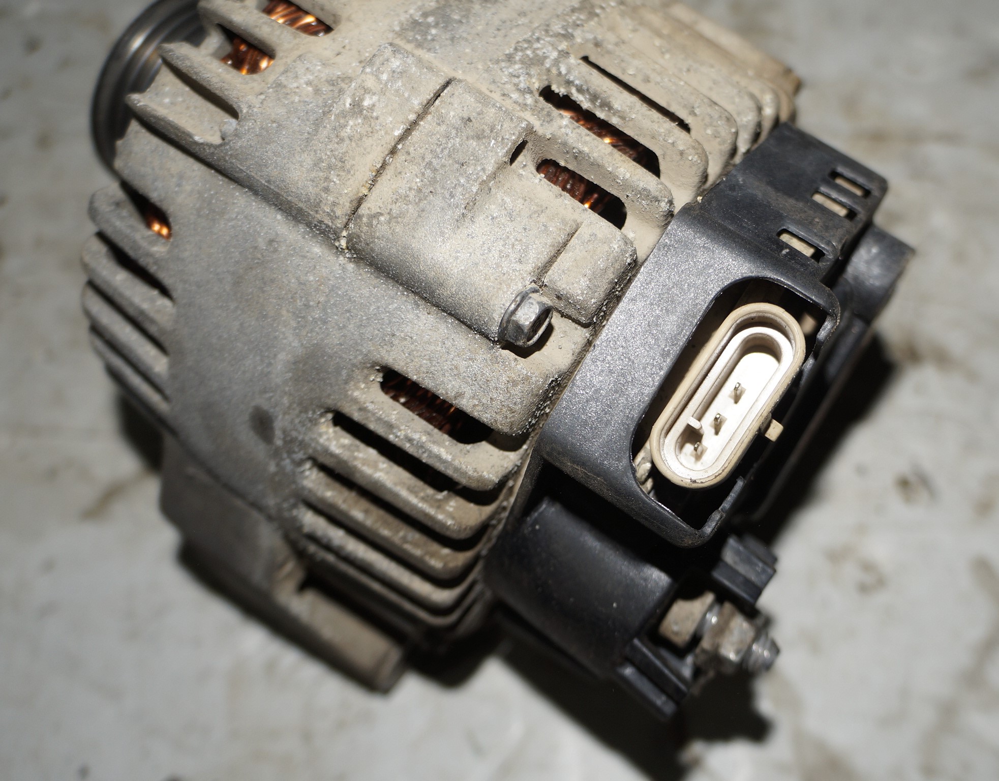 Генератор 115a 13,5v для сангёнг кайрен 17401029 (7)