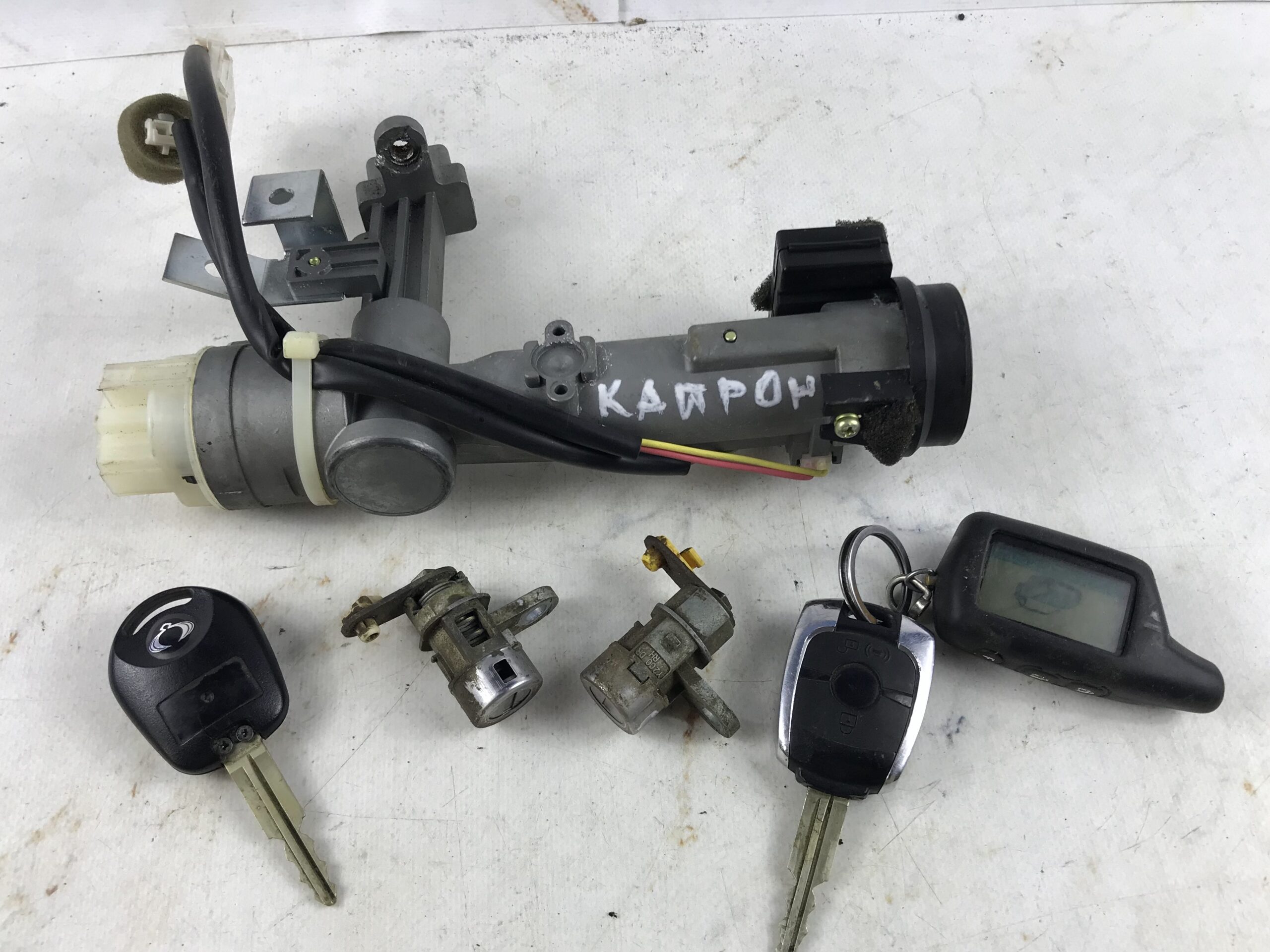 Замок зажигания комплект с 2 ключами для сангёнг кайрен 17401060 (1)