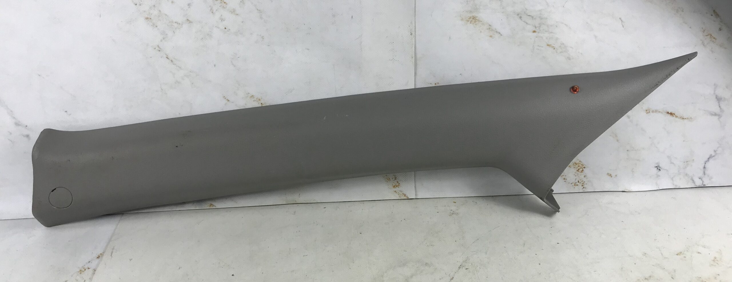 Накладка внутренняя передней стойки левая для сангёнг кайрен 17401119 (1)