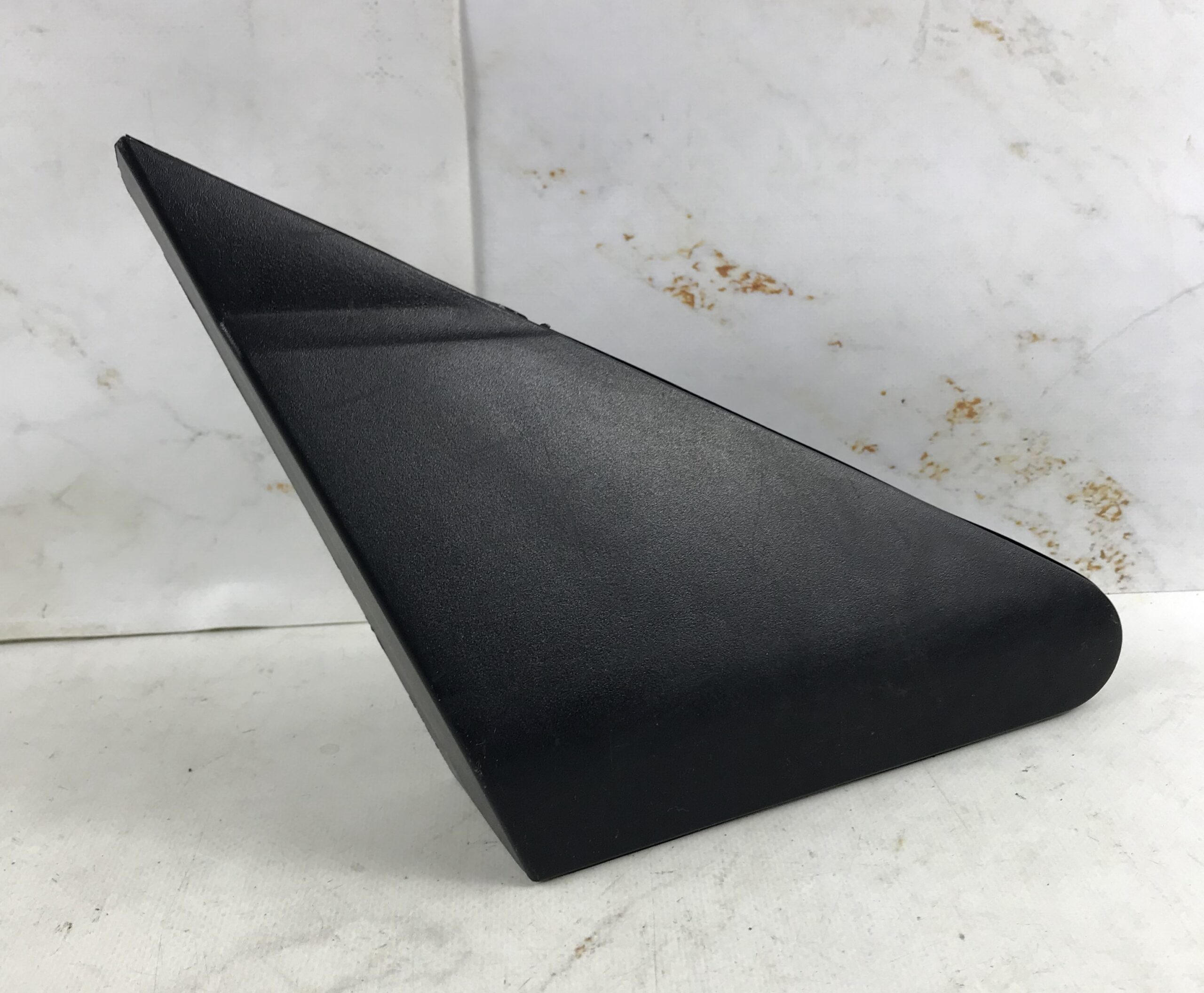 Накладка наружная крыла переднего правого для сангёнг кайрен 17401127 (1)