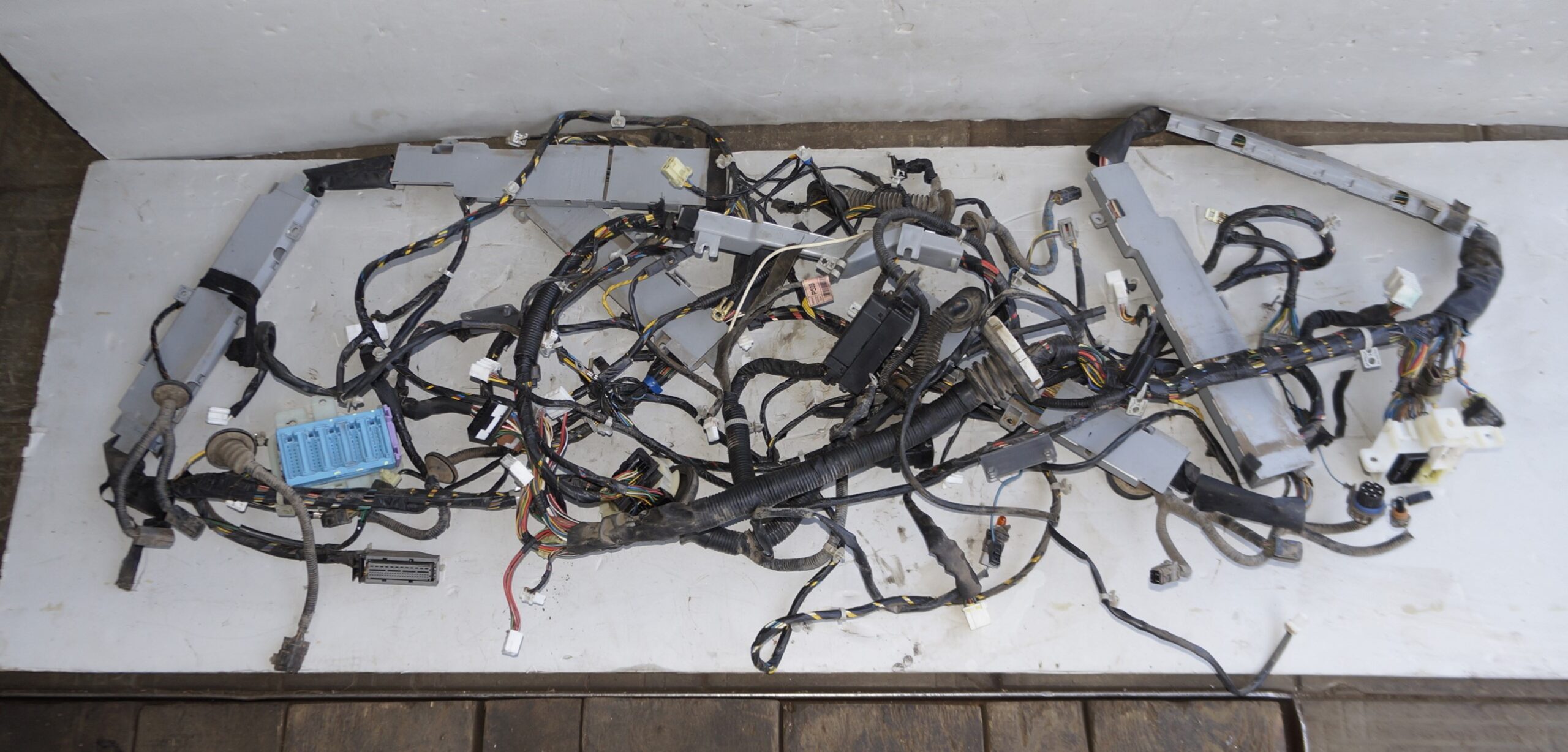 Проводка коса салонная вся для сангёнг кайрен 17401179 (1)