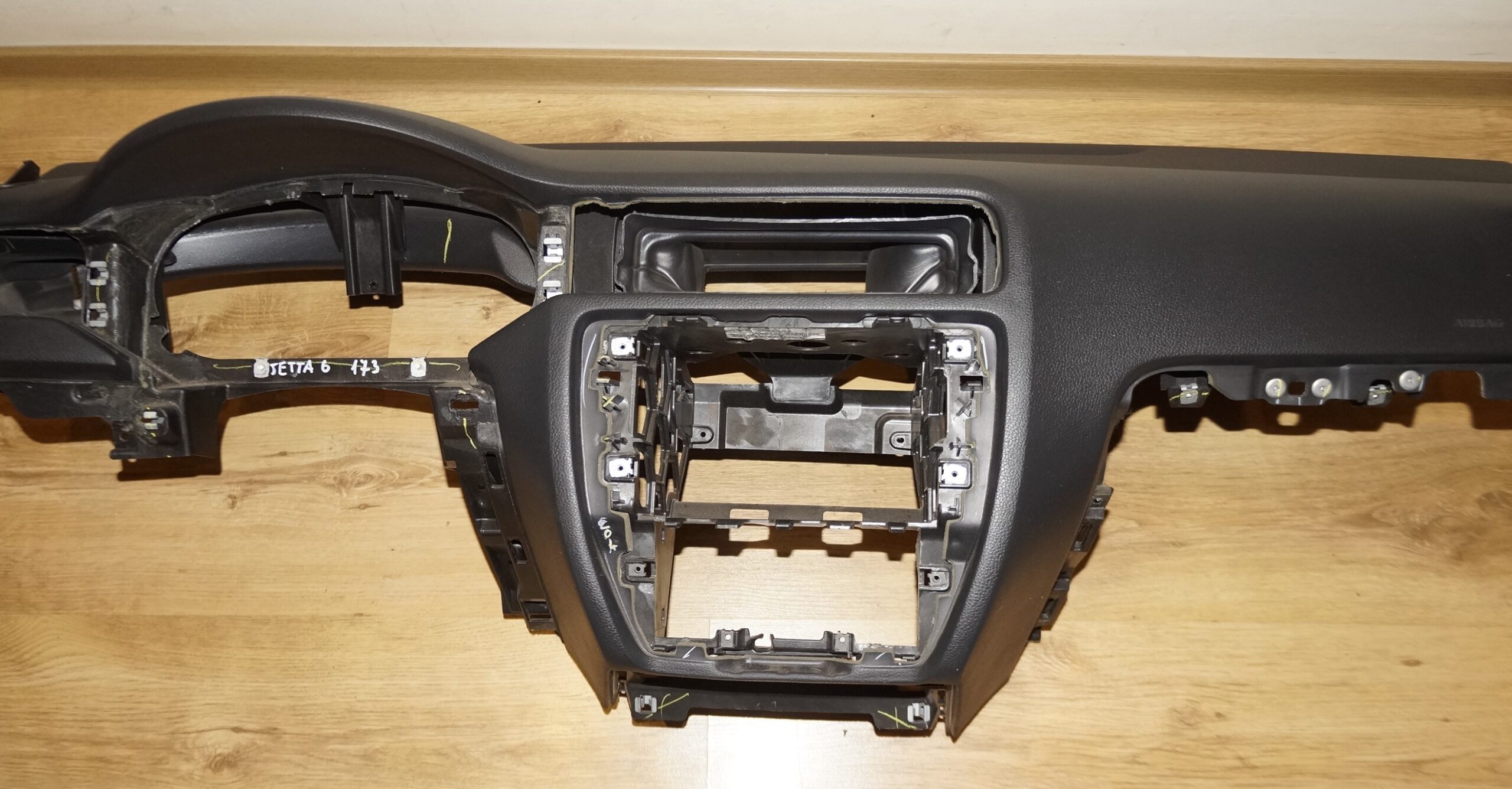 Торпедо с подушкой безопасности для vw джетта 6 17318275 (3)