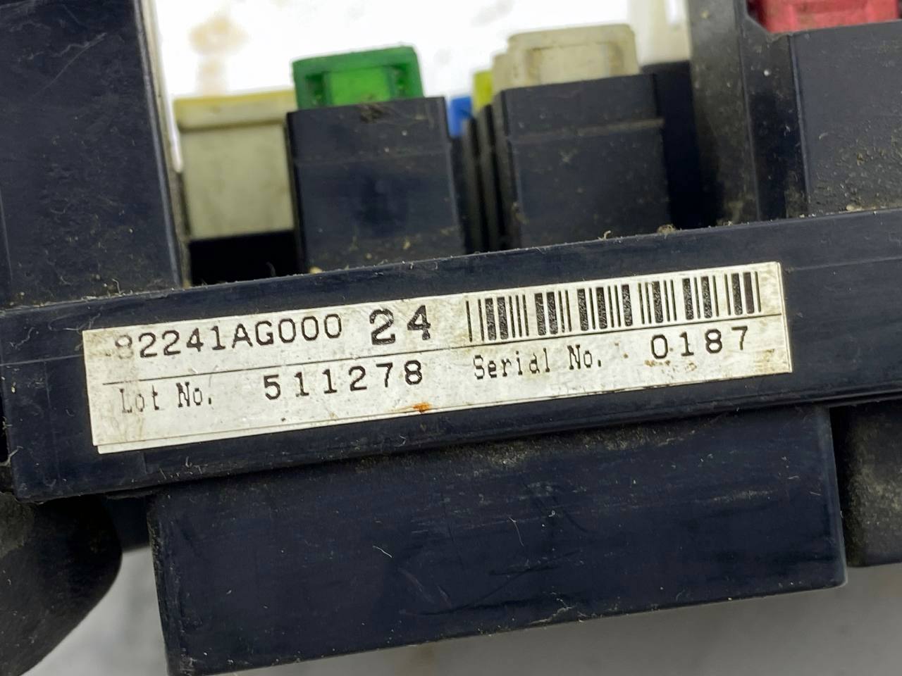 Блок предохранителей подкапотный субару аутбек б13 1901037 (3)