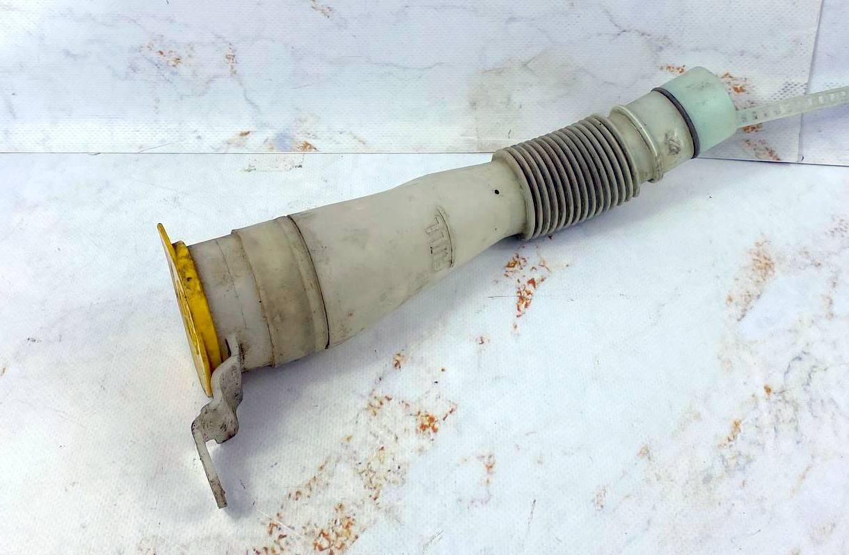 Горловина бачка омывателя субару аутбек б13 1901010 (1)